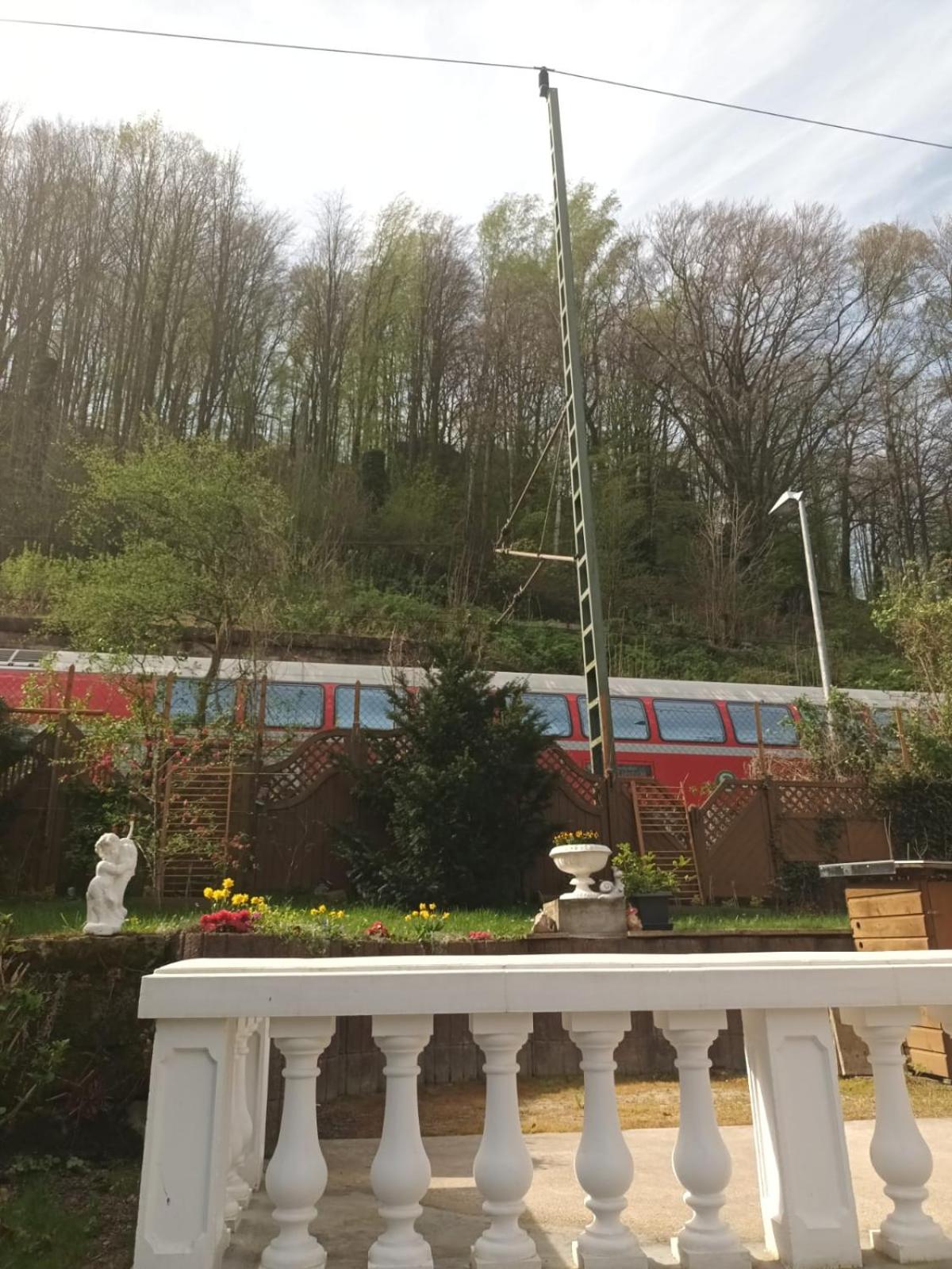 Ferienhaus am Elberadweg mit Sauna & Kamin - Natur, Erholung & S-Bahn-Anbindung - Saxon Oase