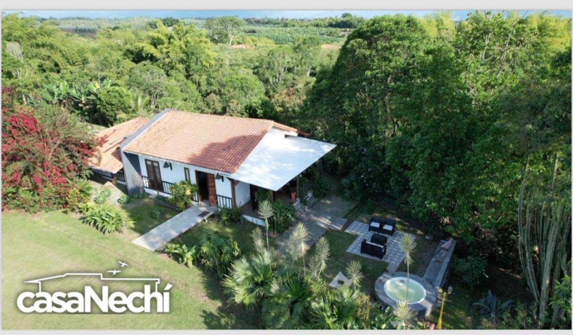 Casa de lujo en rancho la soledad a 5 minutos del parque del cafe, experiencia gastronómica con el Chef Julián Hoyos Vallejo