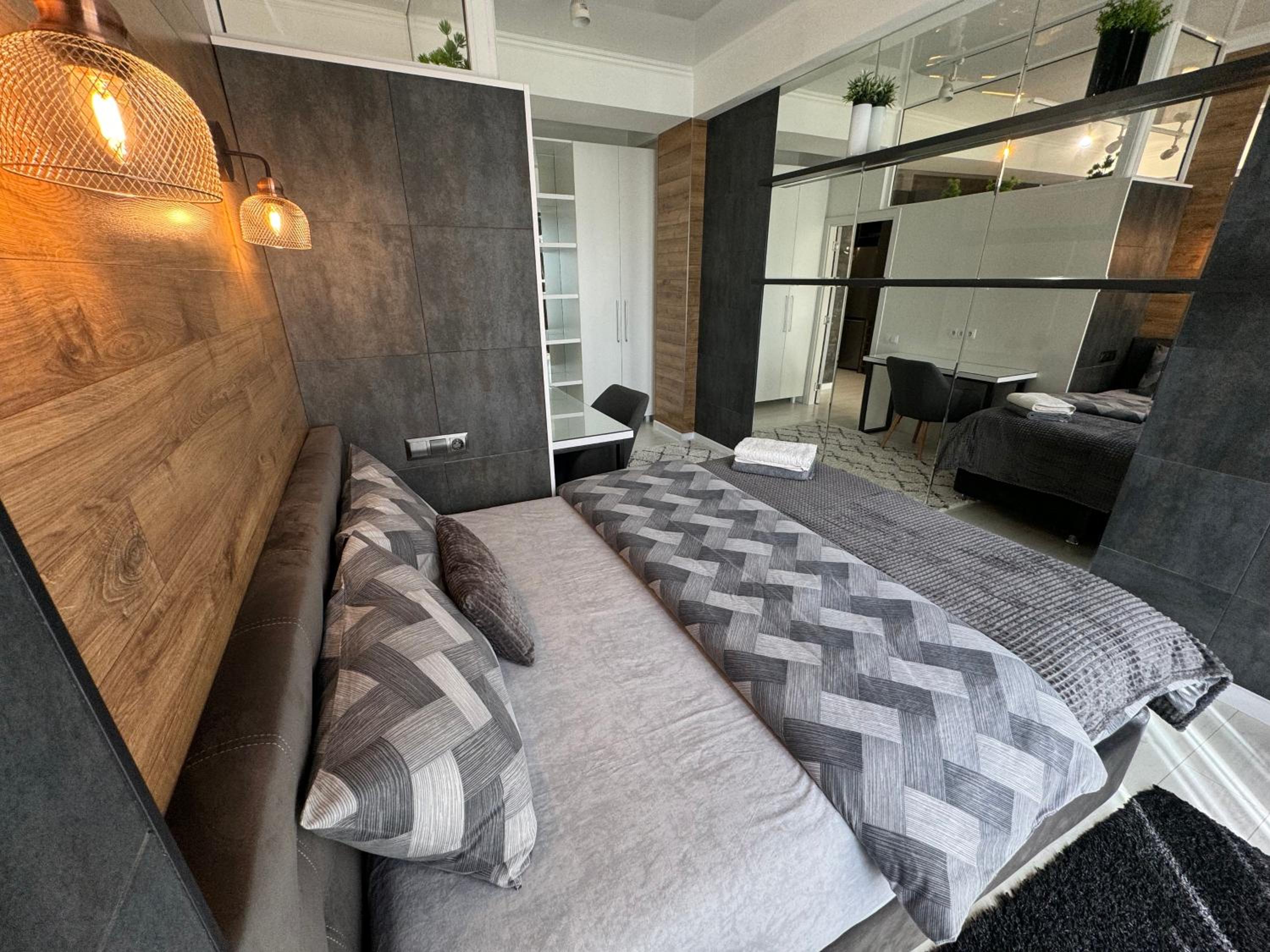 Best New two bedrooms apartment in centre Chișinău view 3