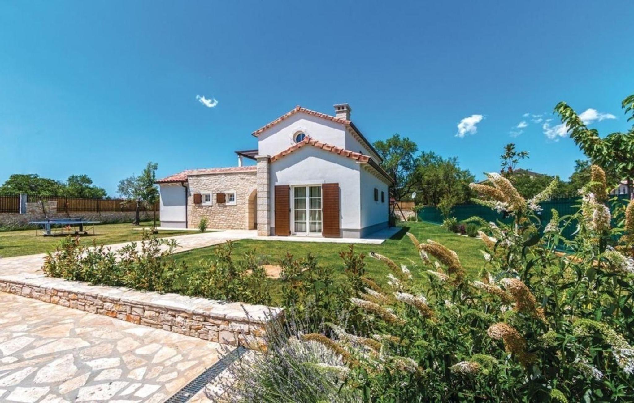 Wunderschönes Ferienhaus in Cukrići mit Privatem Pool view 3