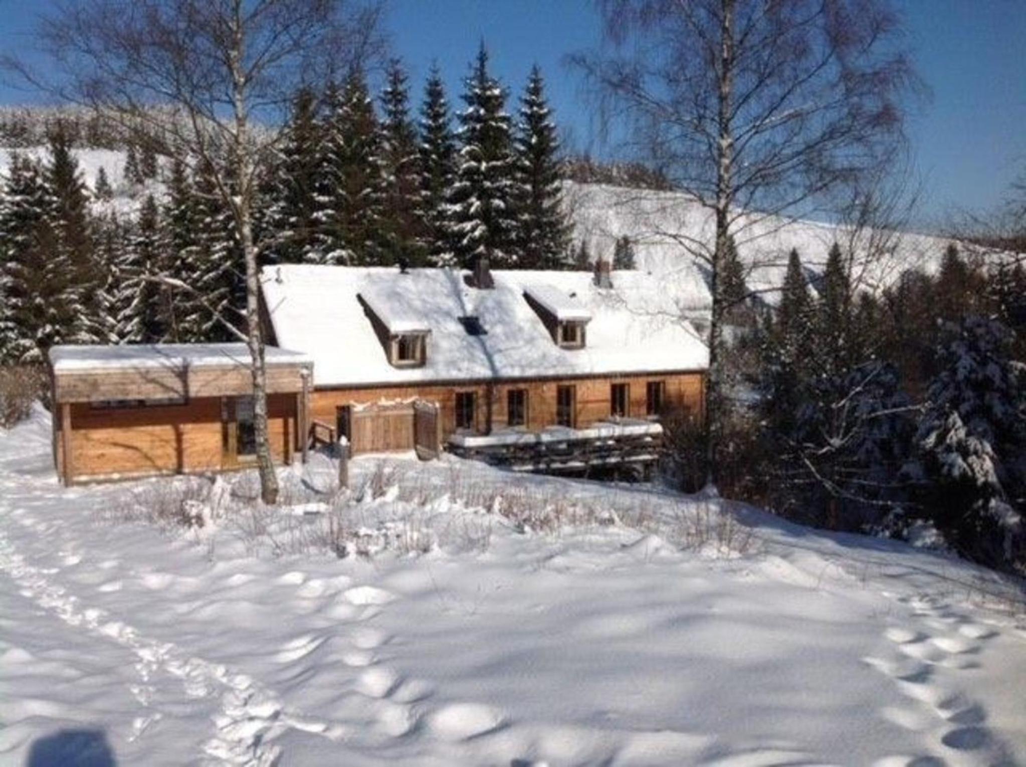 Urgemütliche Gruppenhütte mit Gartensauna