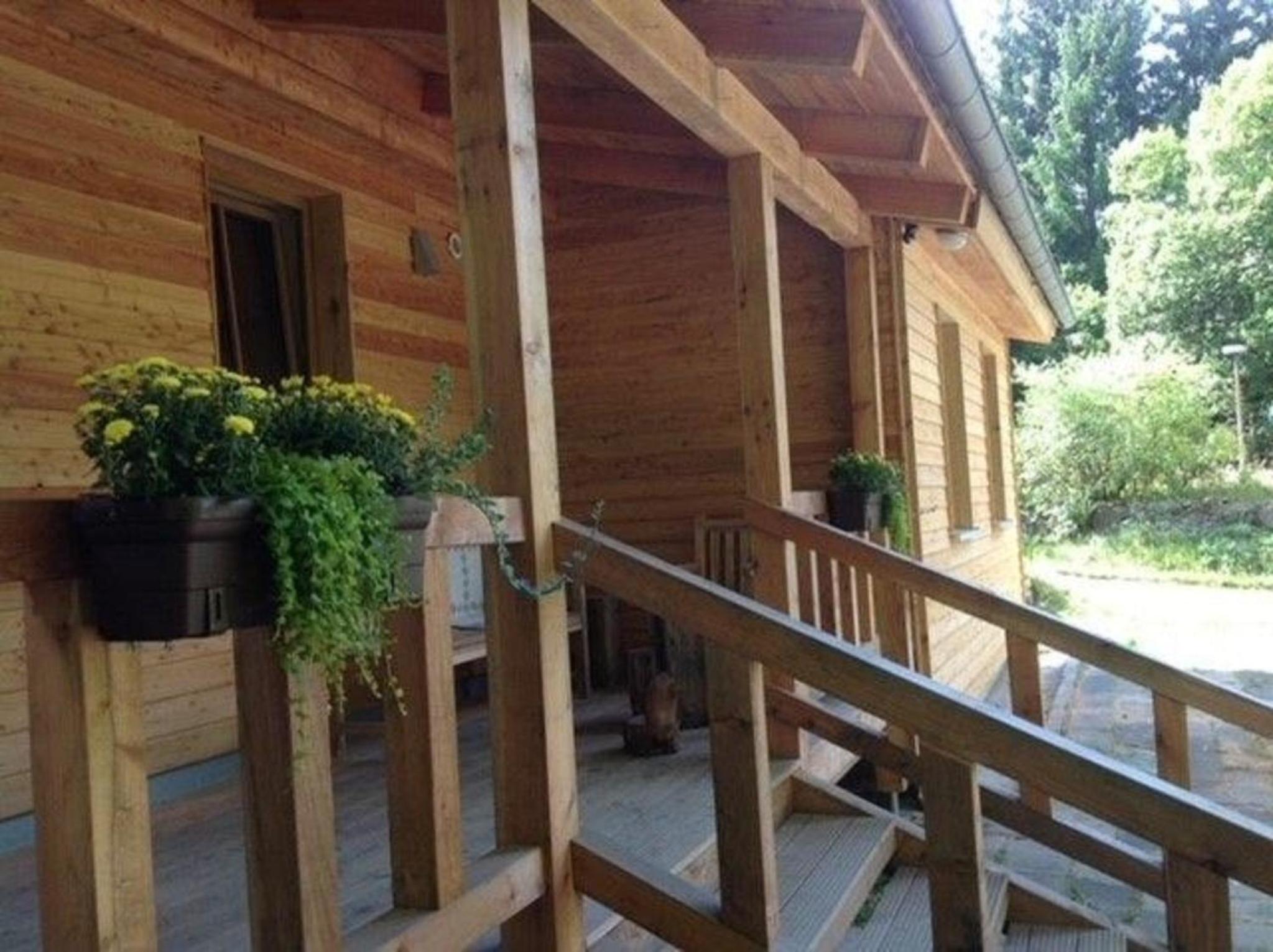 Urgemütliche Gruppenhütte mit Gartensauna