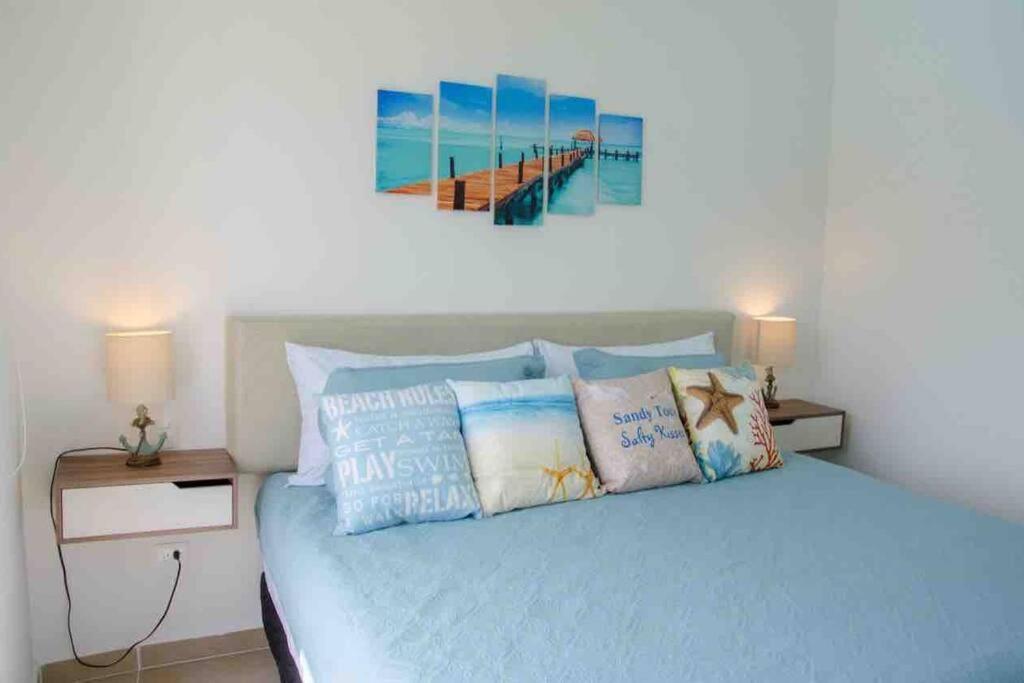 Stunning Blue Lagoon Views - 7 Swimming Pools!