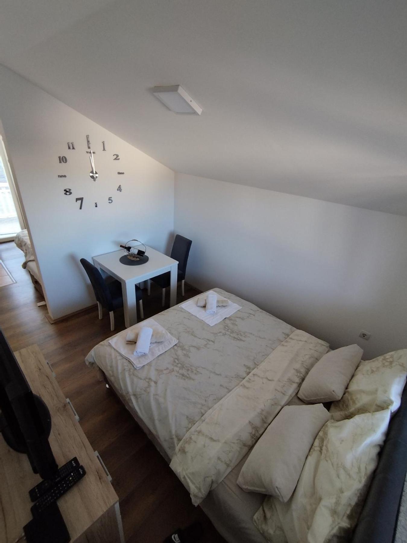 Apartmani Pivac 1
