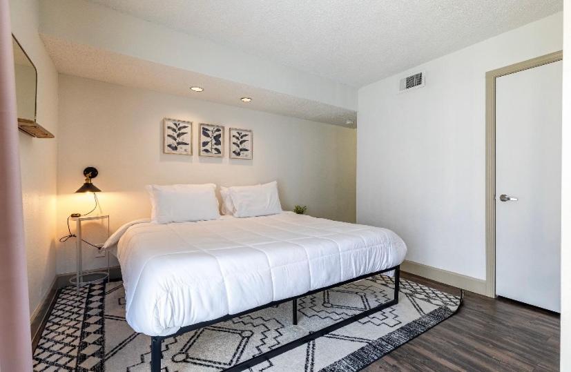 Family Friendly Retreat at Med Center/NRG view 5