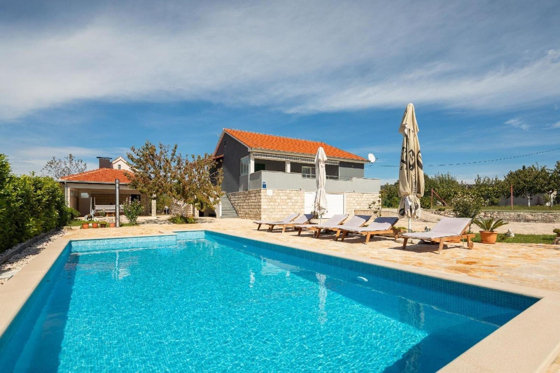 Ferienhaus mit Privatpool für 8 Personen ca 100 qm in Čvrljevo, Dalmatien Dalmatinisches Hinterland view 2