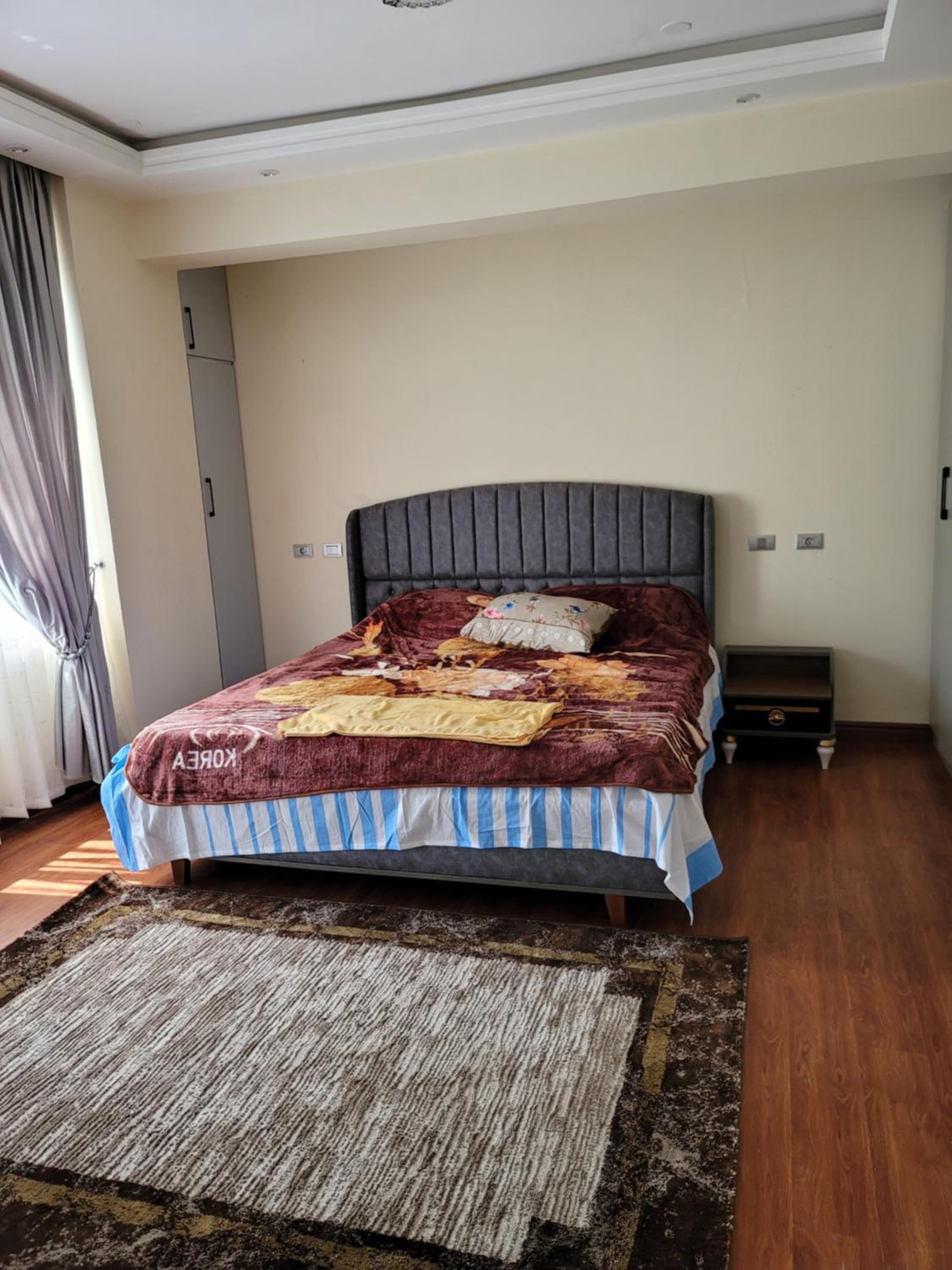 Mid city flat