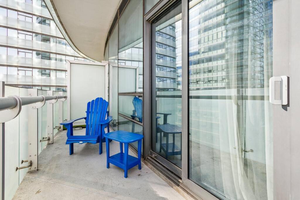 Luxury Condo - Steps to Everything - Balcony View