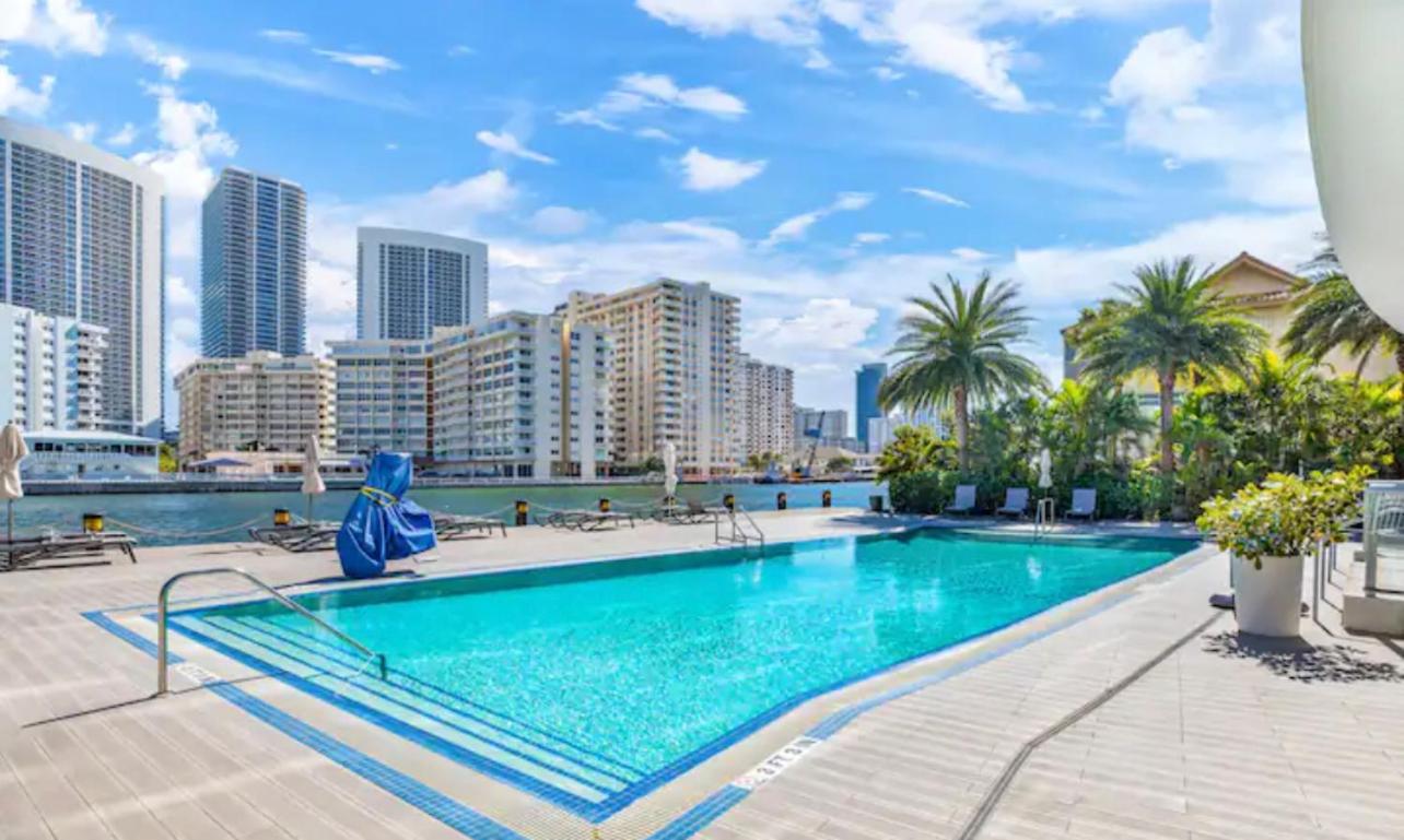 Ocean Views - Pool & Gym - Pet Friendly - Close to Beach - Image 4