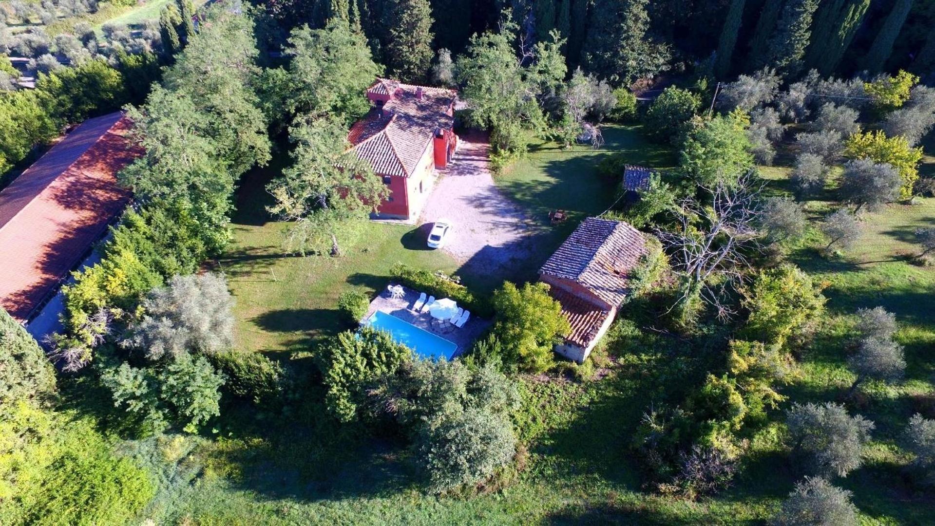 Rustikale Wohnung mit Swimmingpool in den Hügeln der Toskana view 4