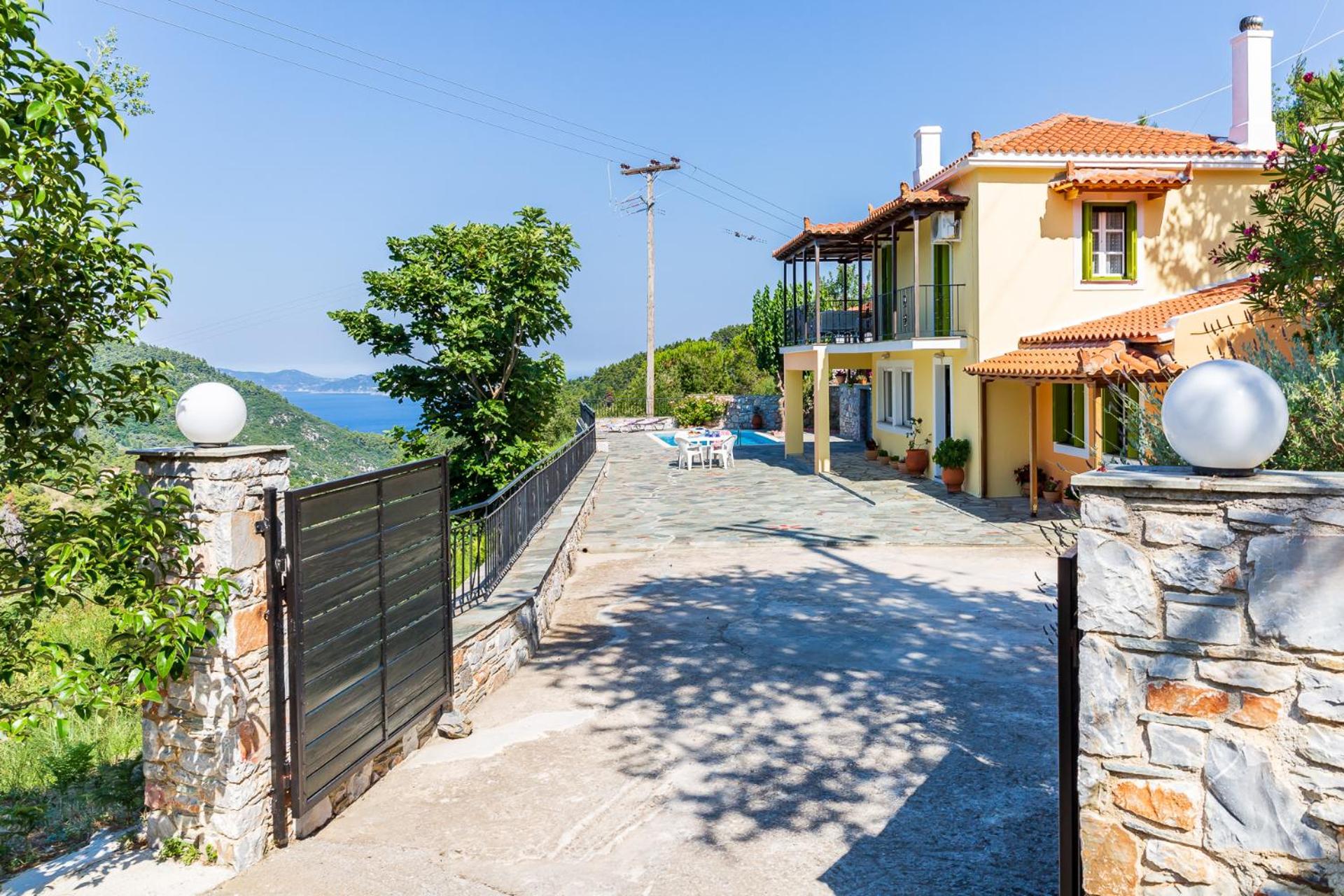 Avgeri Villa