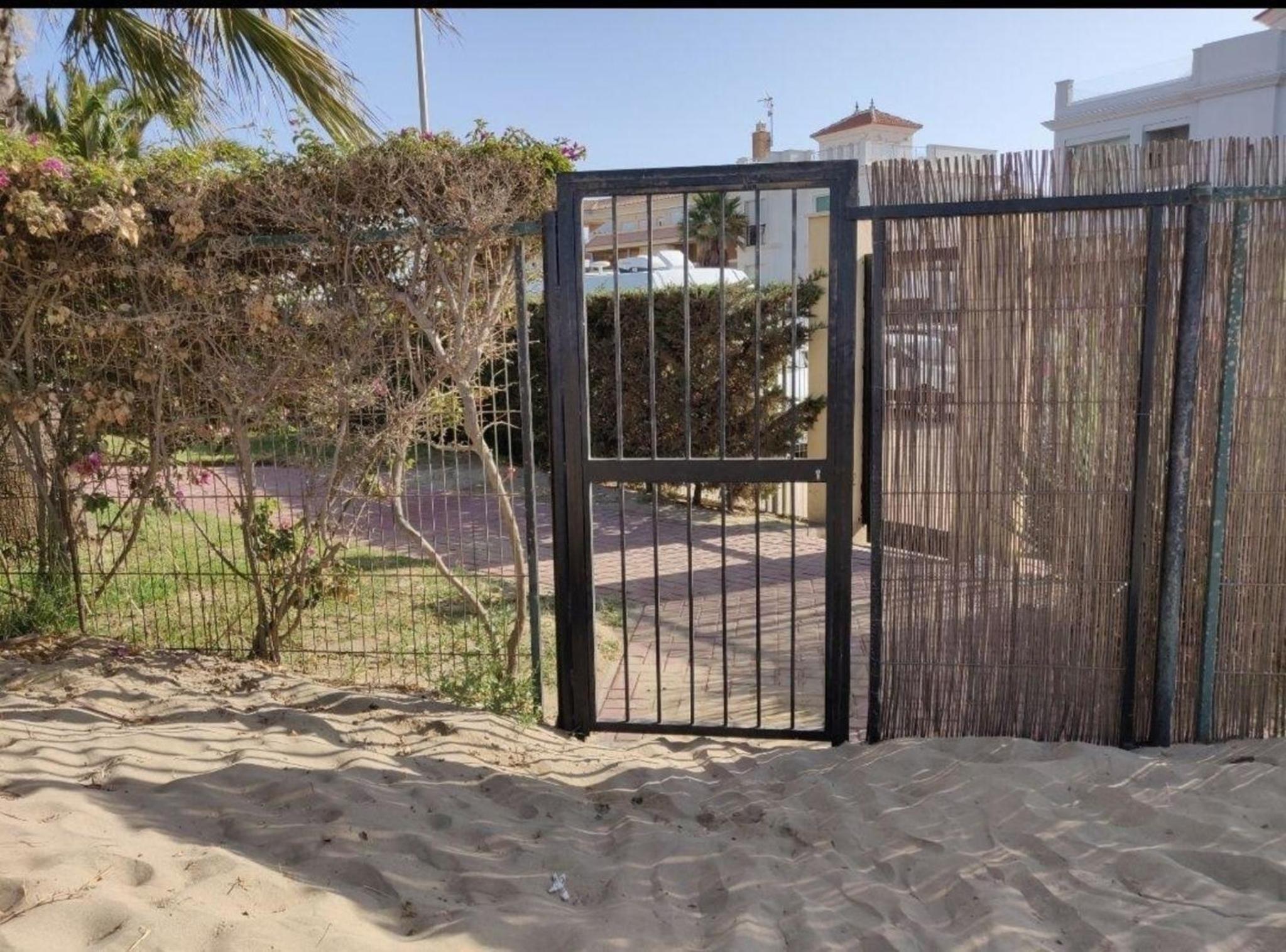 Gemütliche Ferienwohnung, direkt am Strand