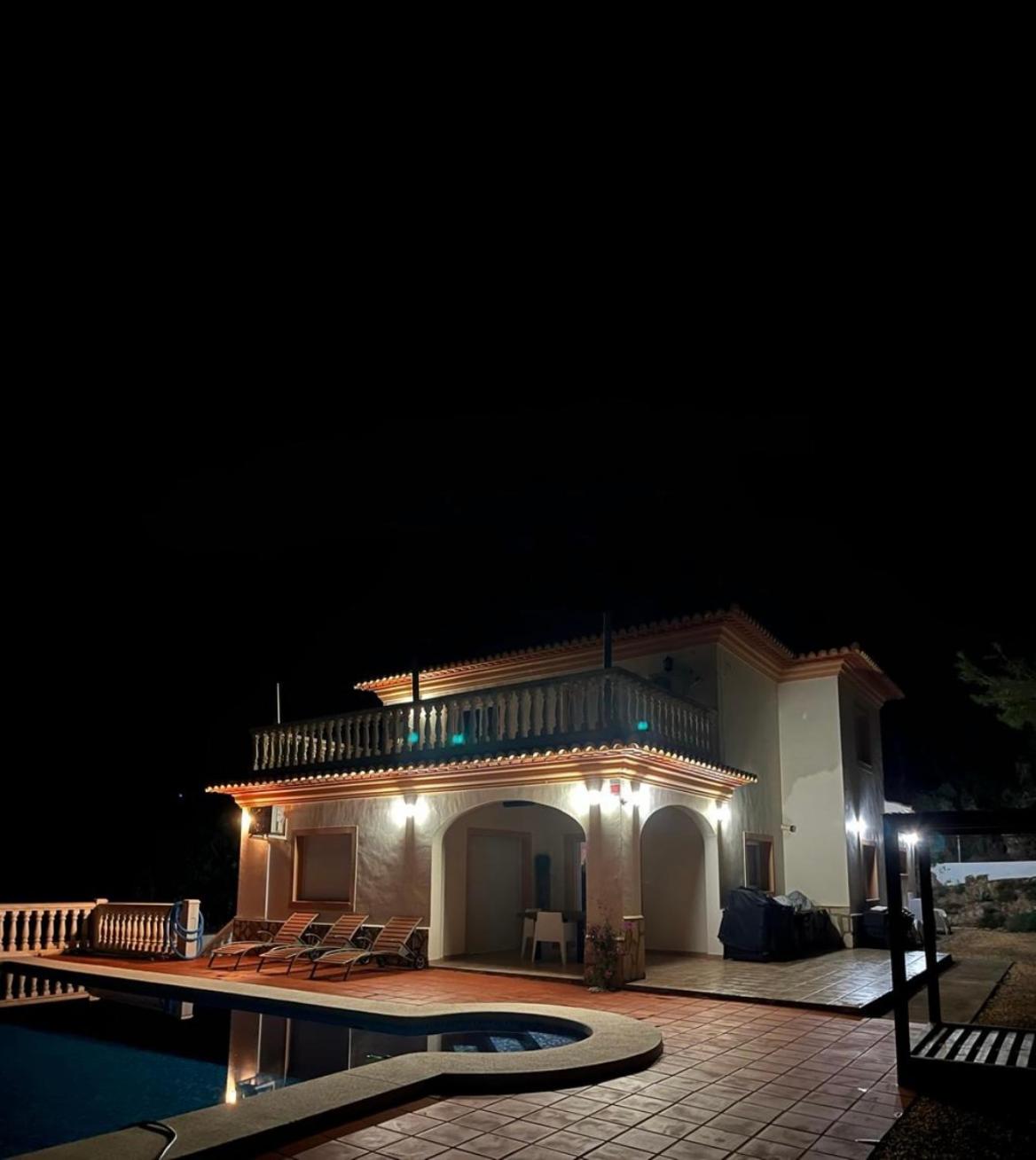 Casa Luna
