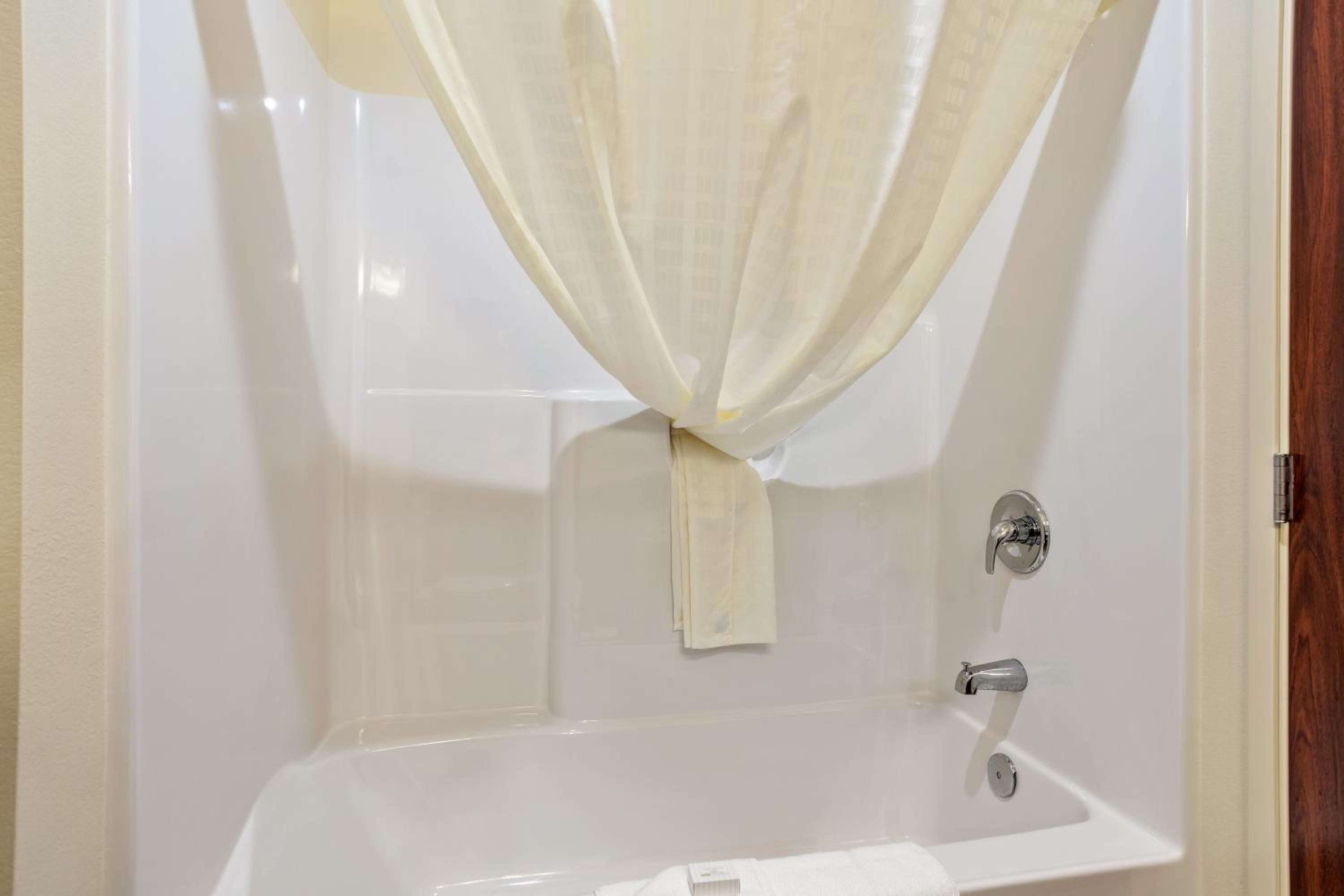 Cobblestone Hotel & Suites - Rhinelander view 2