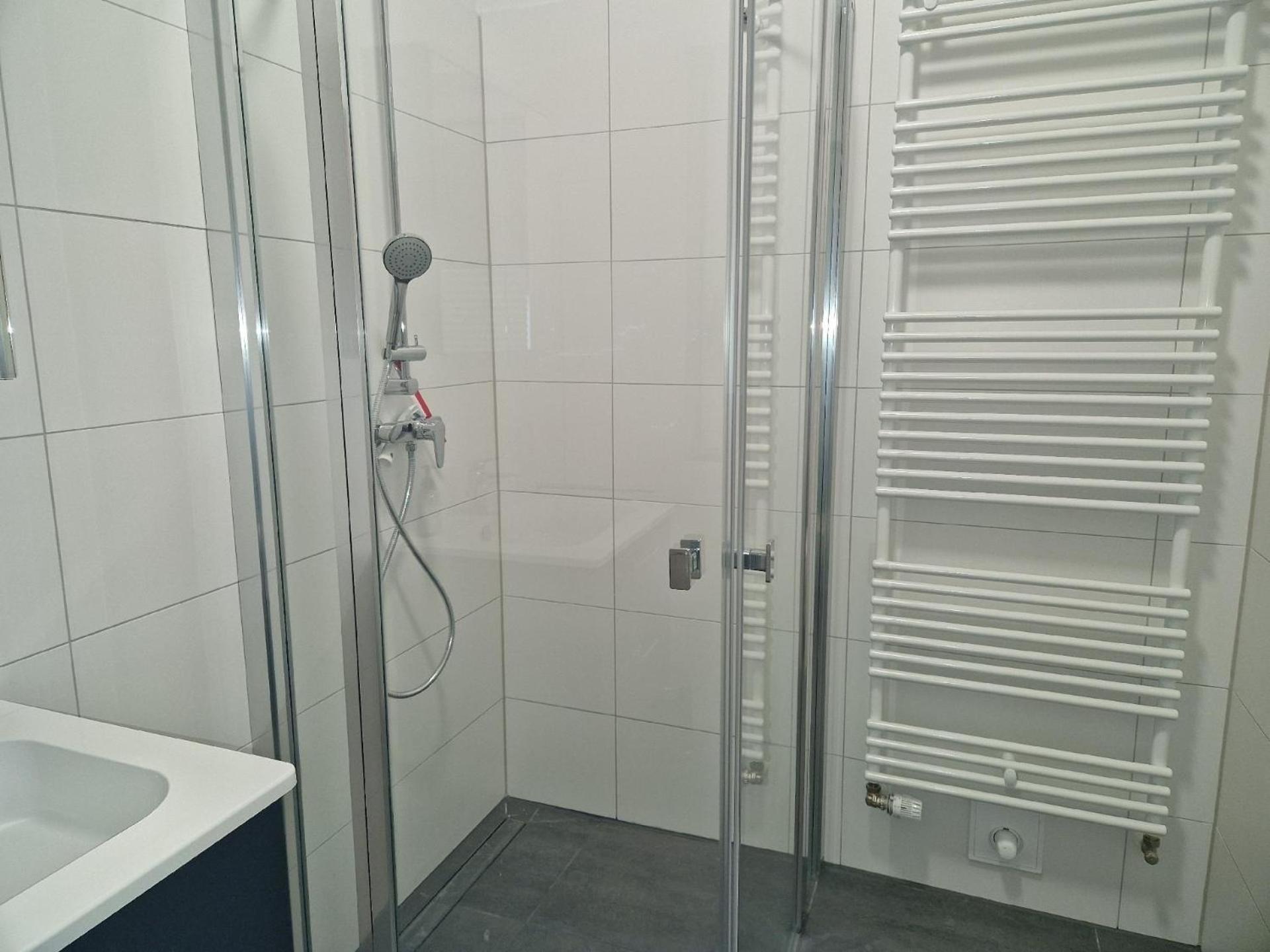 Eingezäuntes Ferienhaus mit Infrarotkabine