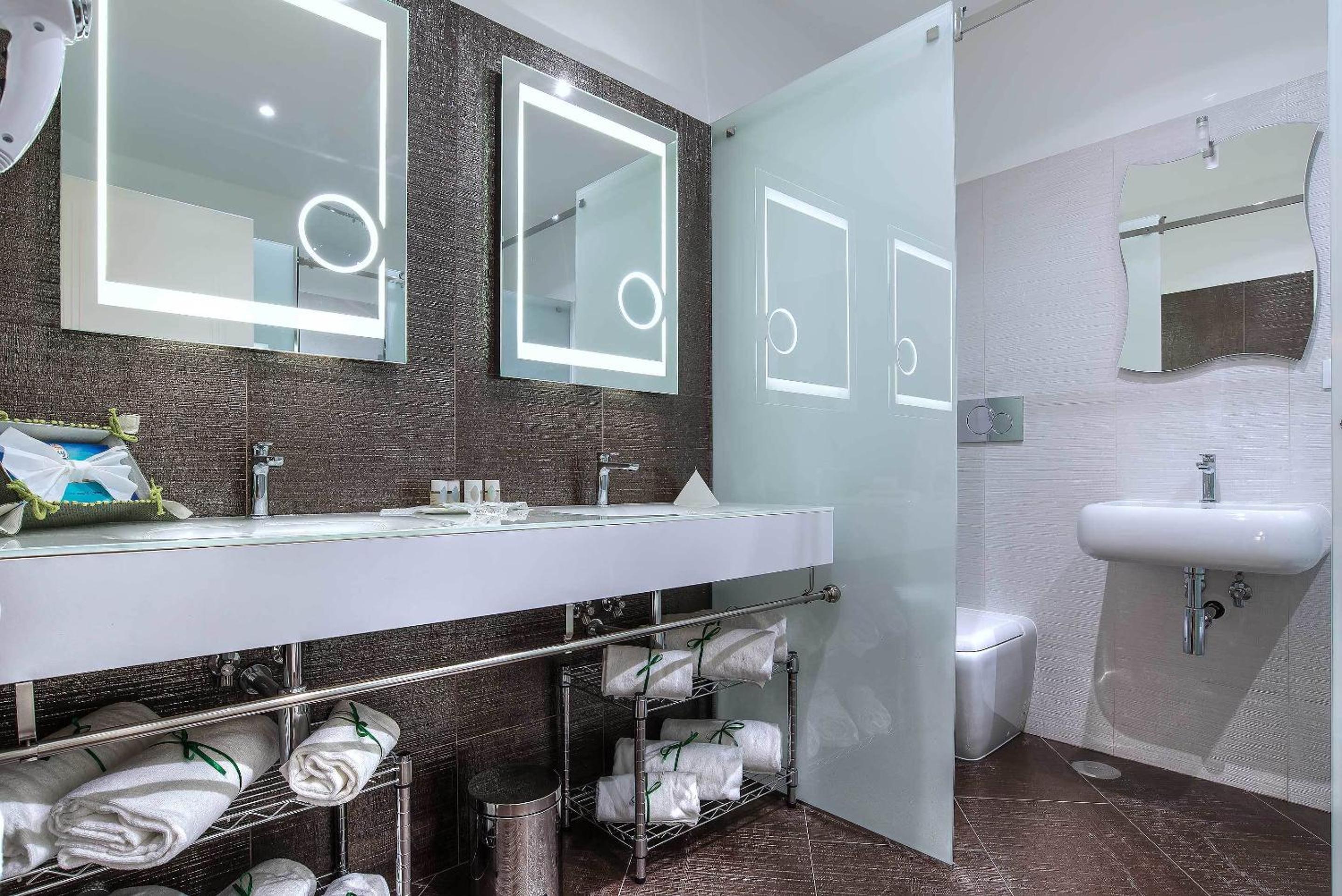 Trevi Rome Suite