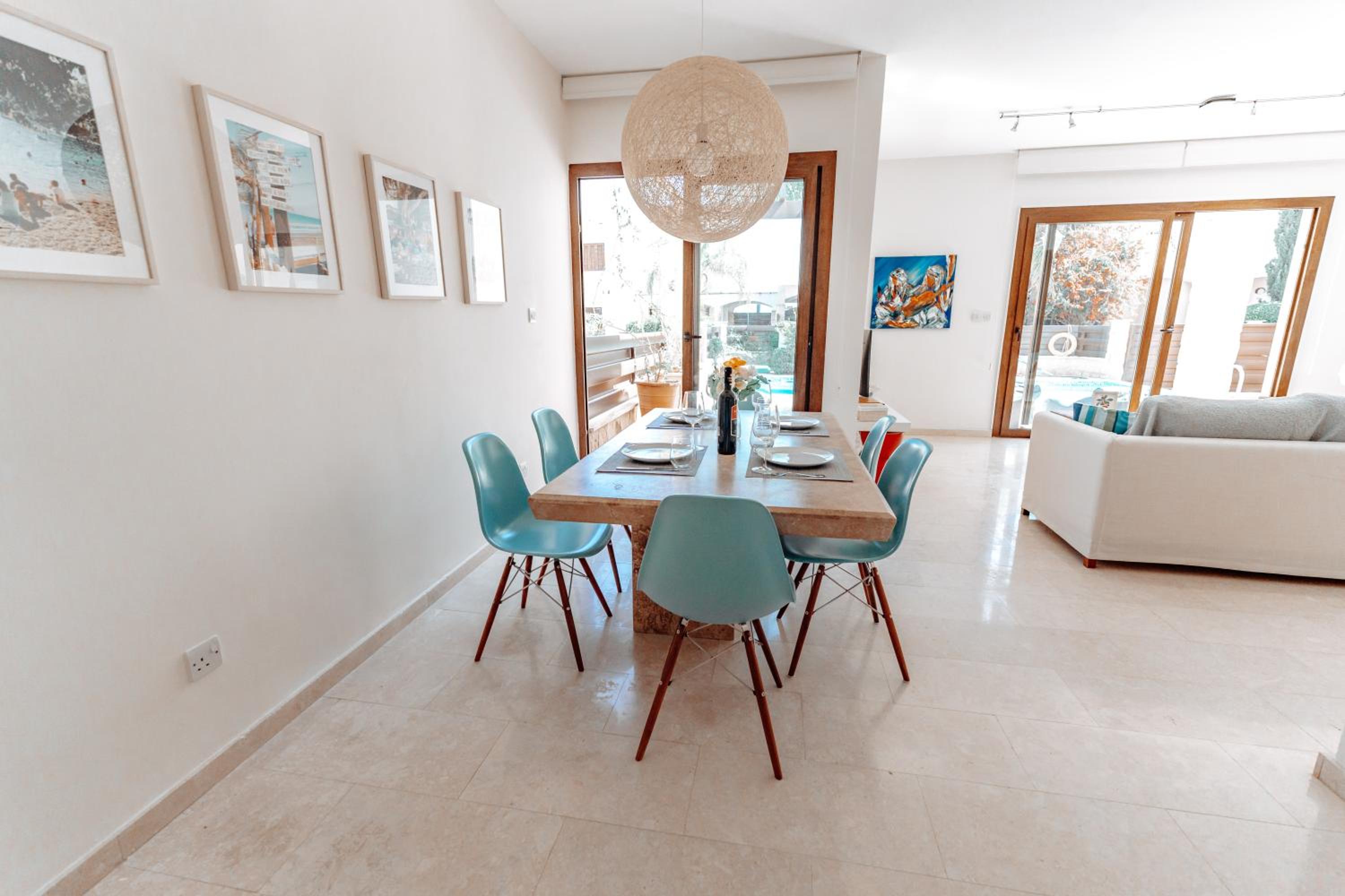WealthyStays Sunset Villa, 3min walk to Sea