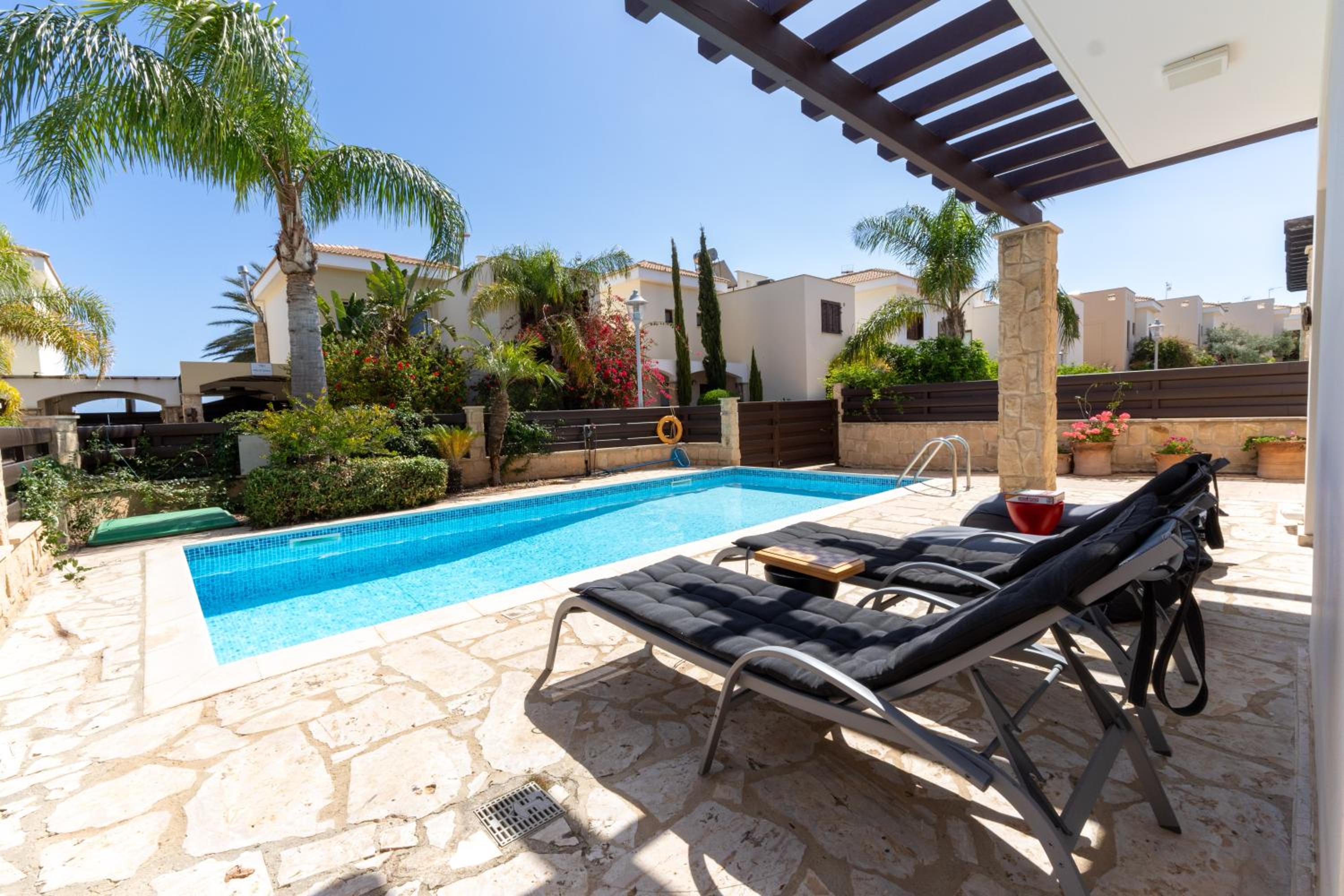 WealthyStays Sunset Villa, 3min walk to Sea
