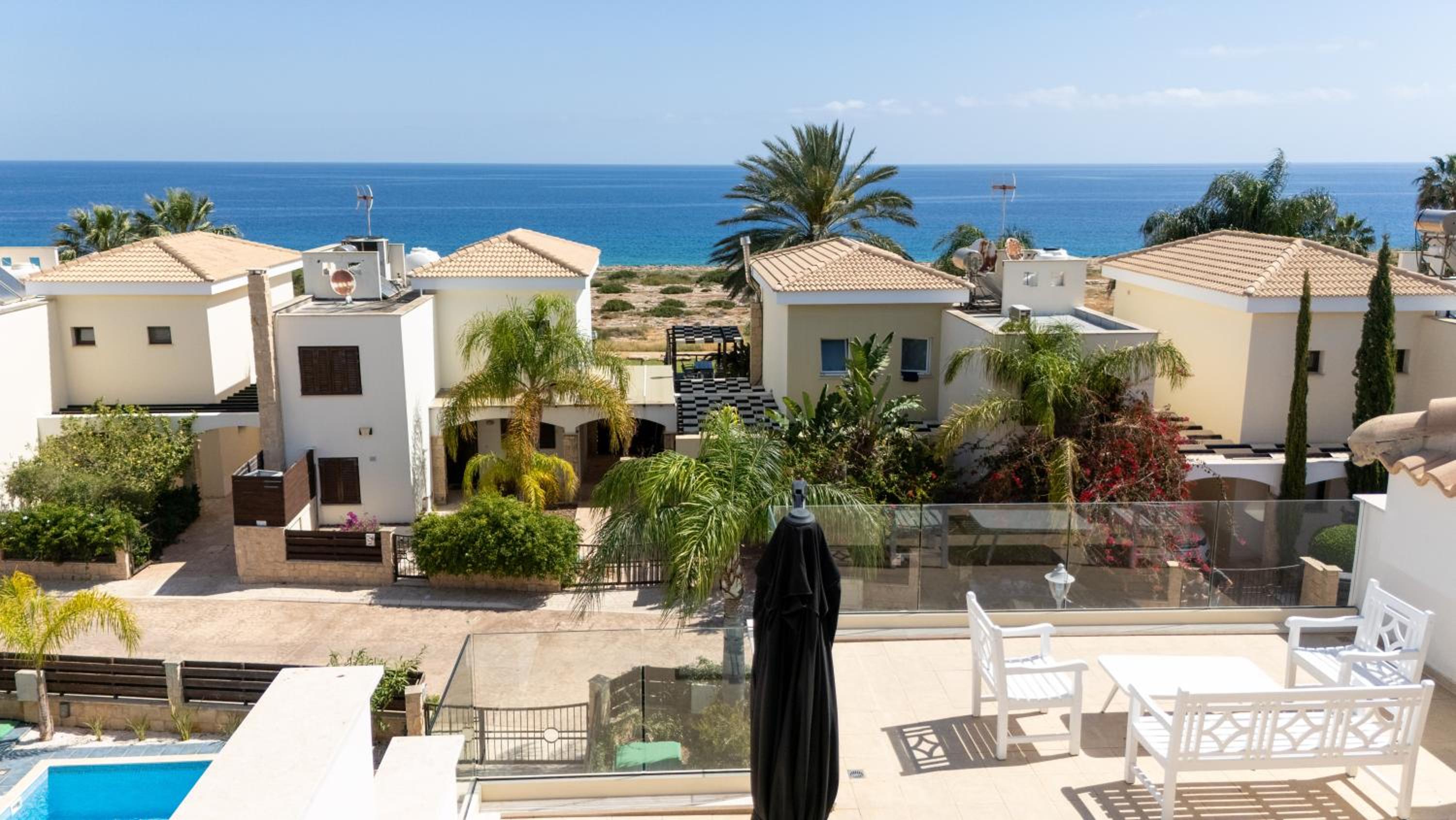 WealthyStays Sunset Villa, 3min walk to Sea