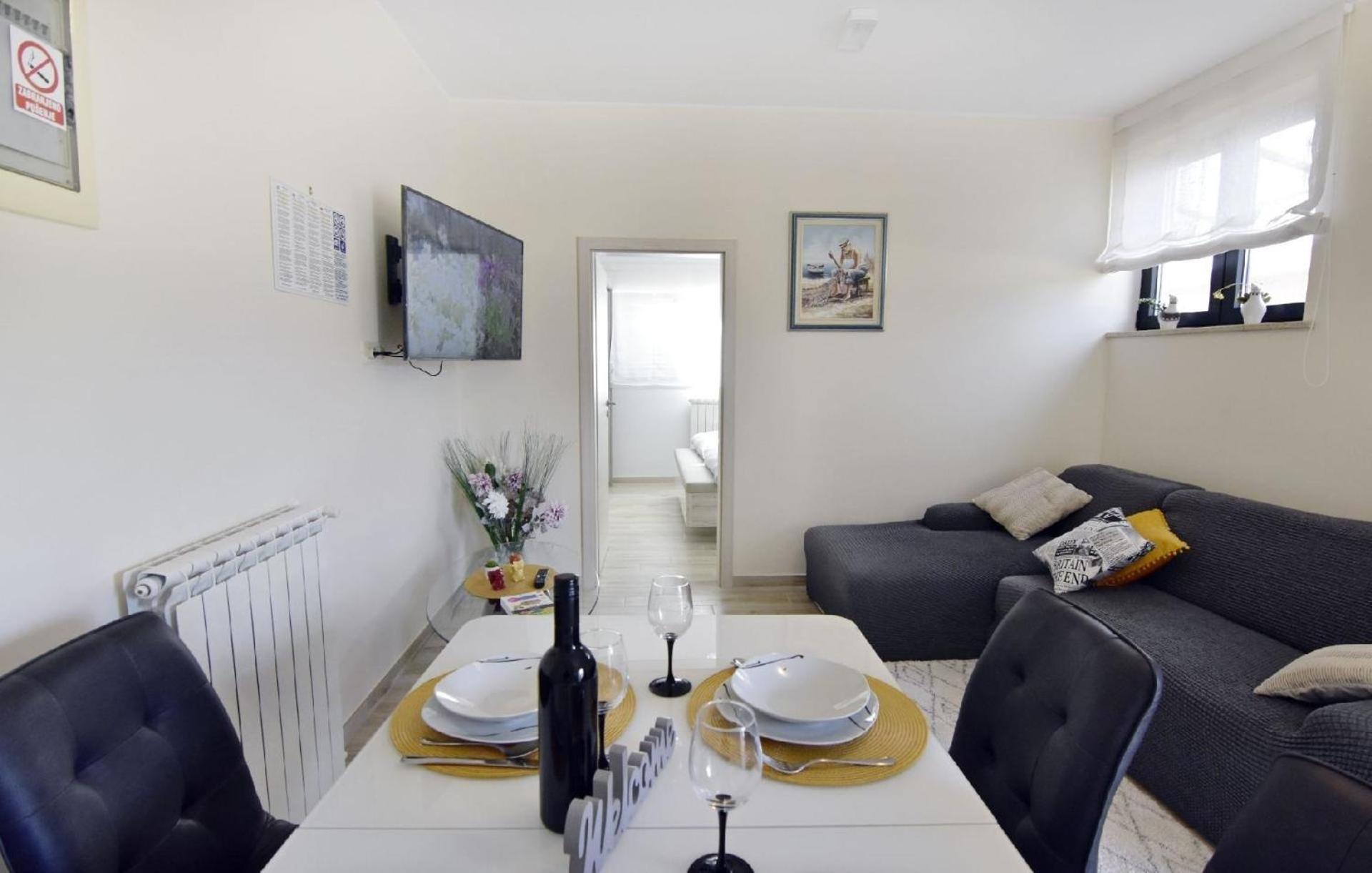 Charmantes neues Apartment mit Terrasse Meer nähe Enea 2