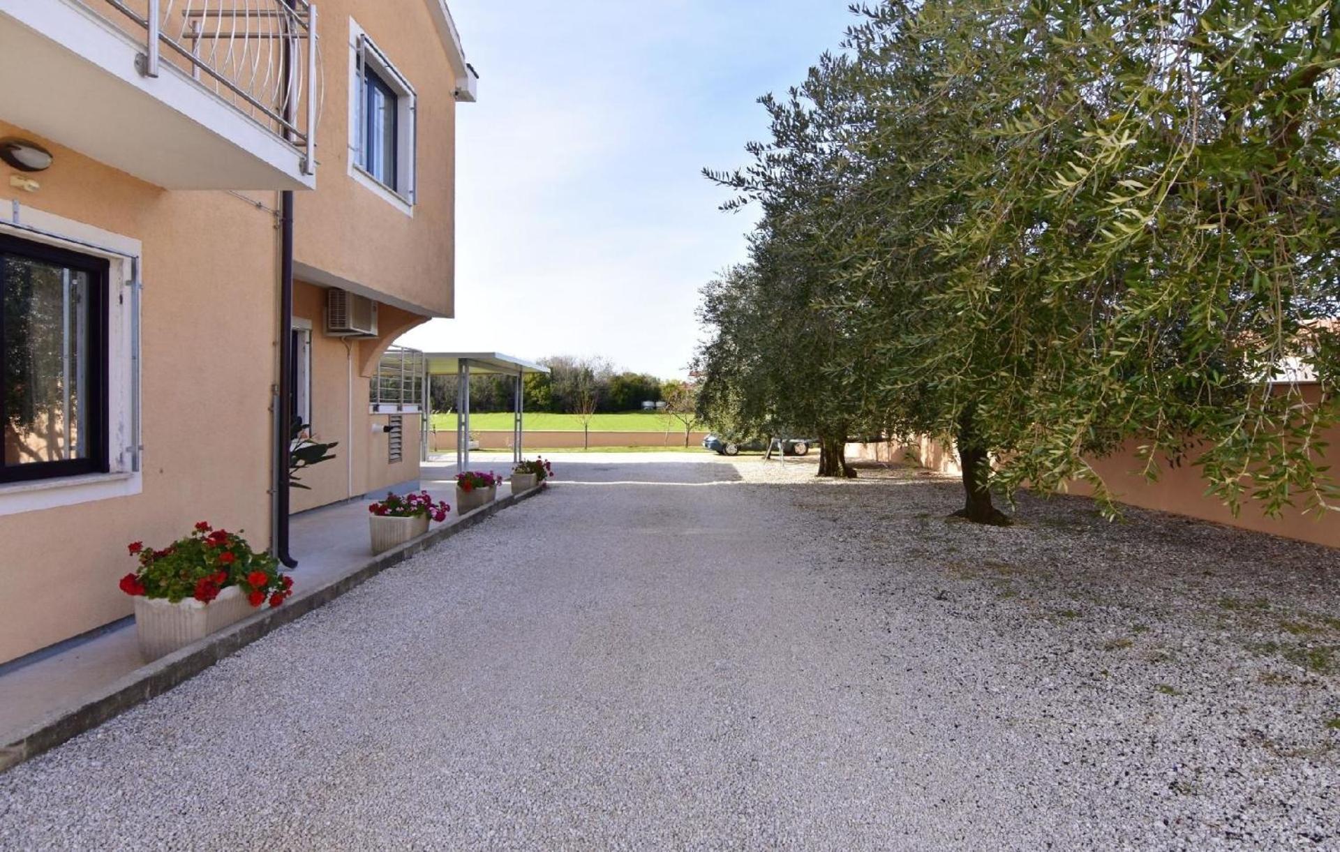 Charmantes neues Apartment mit Terrasse Meer nähe Enea 2