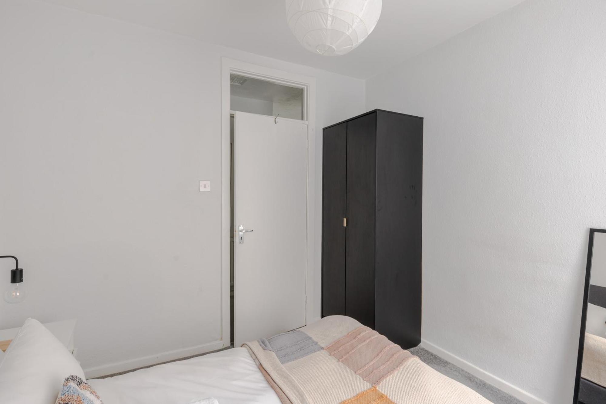 Camden 2bd flat at Rousden Street