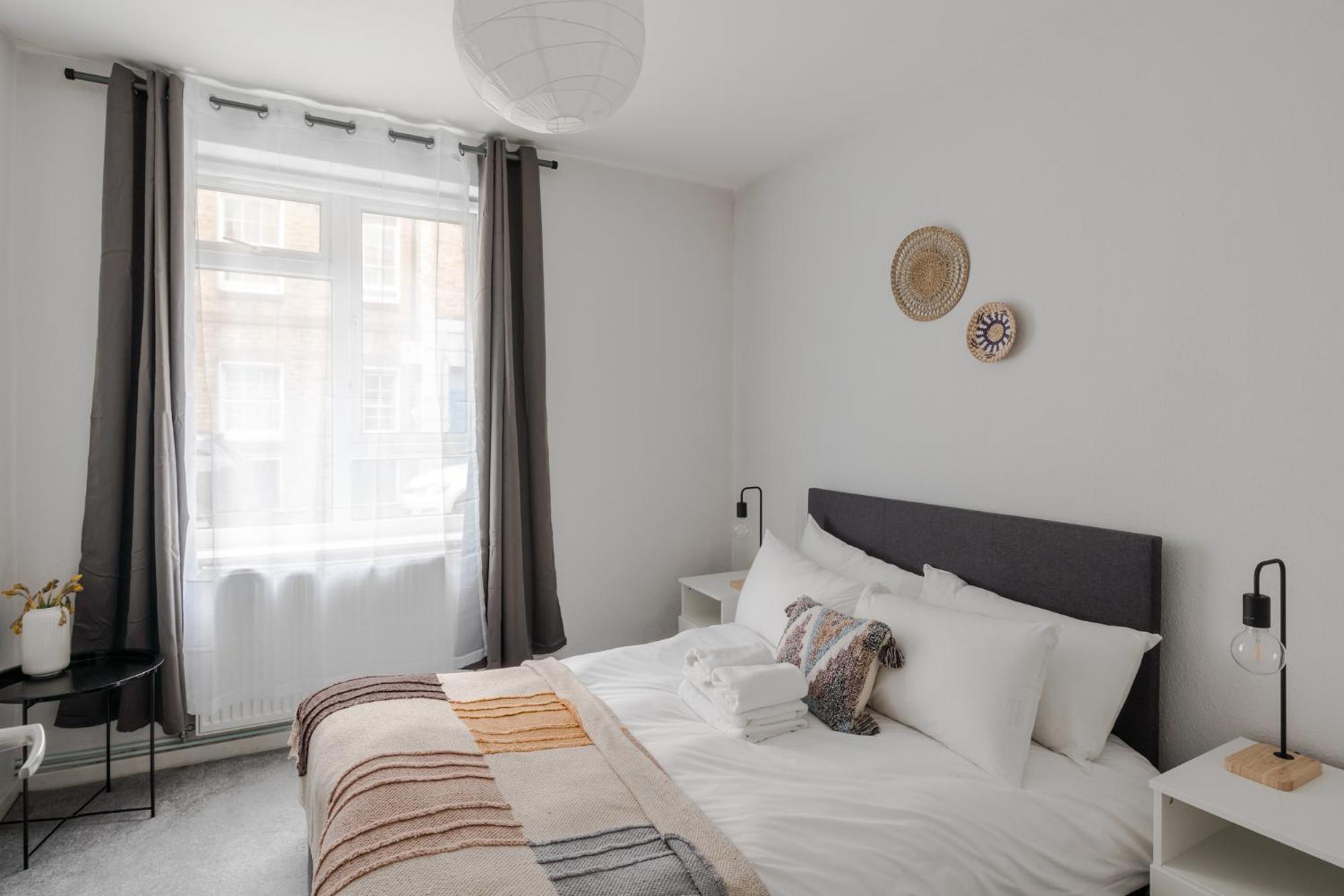 Camden 2bd flat at Rousden Street