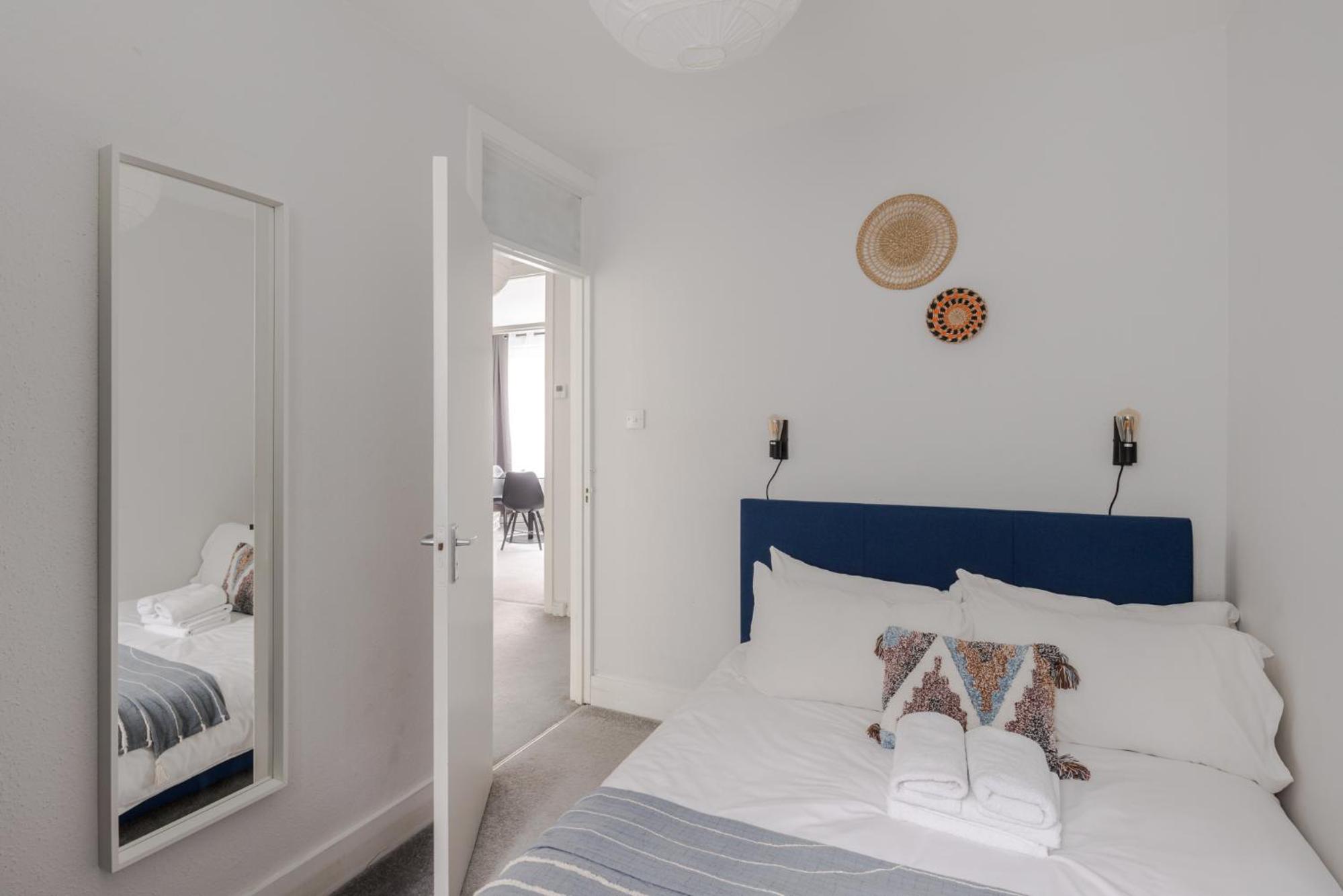 Camden 2bd flat at Rousden Street