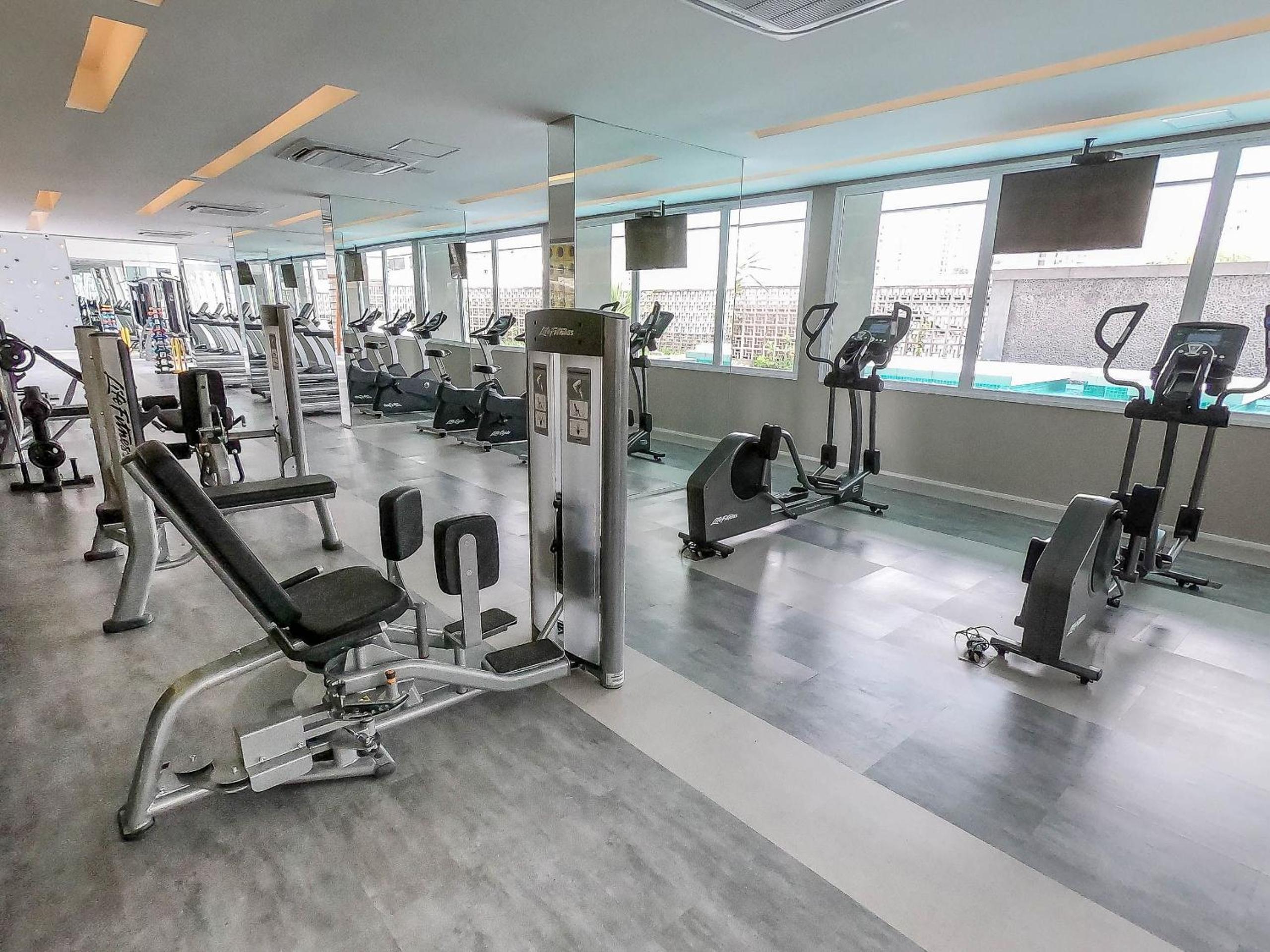 Charmos Studio proximo Allianz com garagem