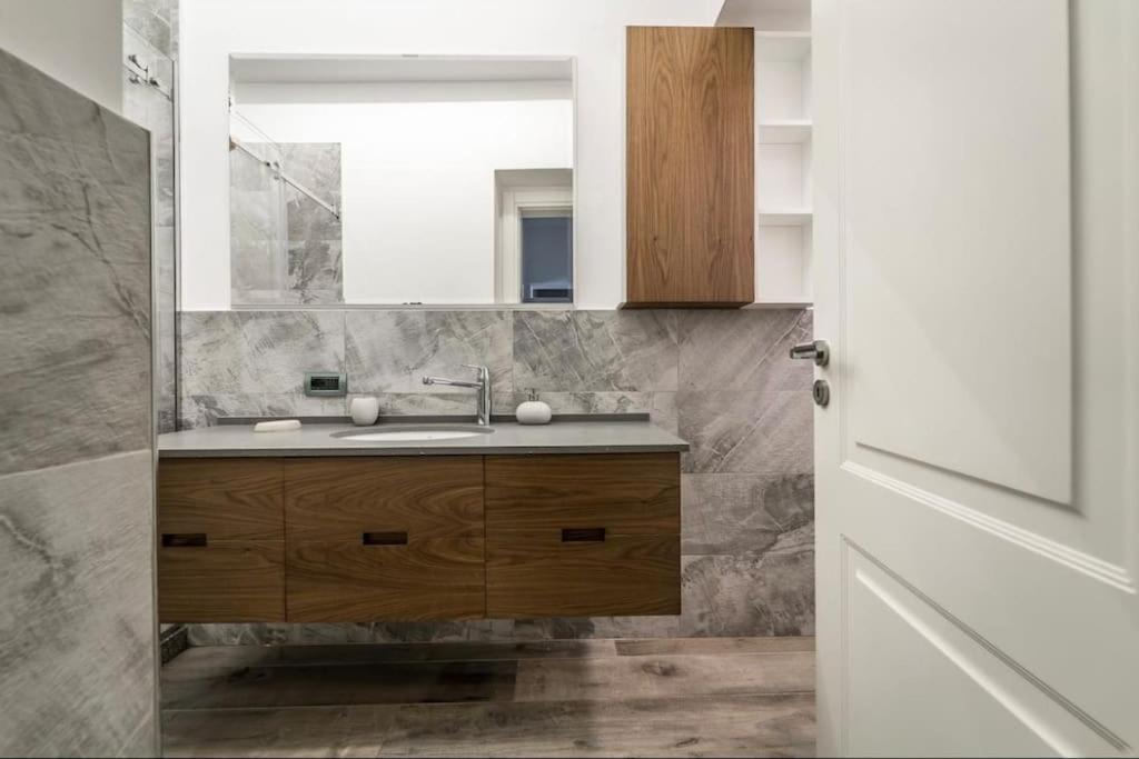 Blloku Deluxe 1BR/AP