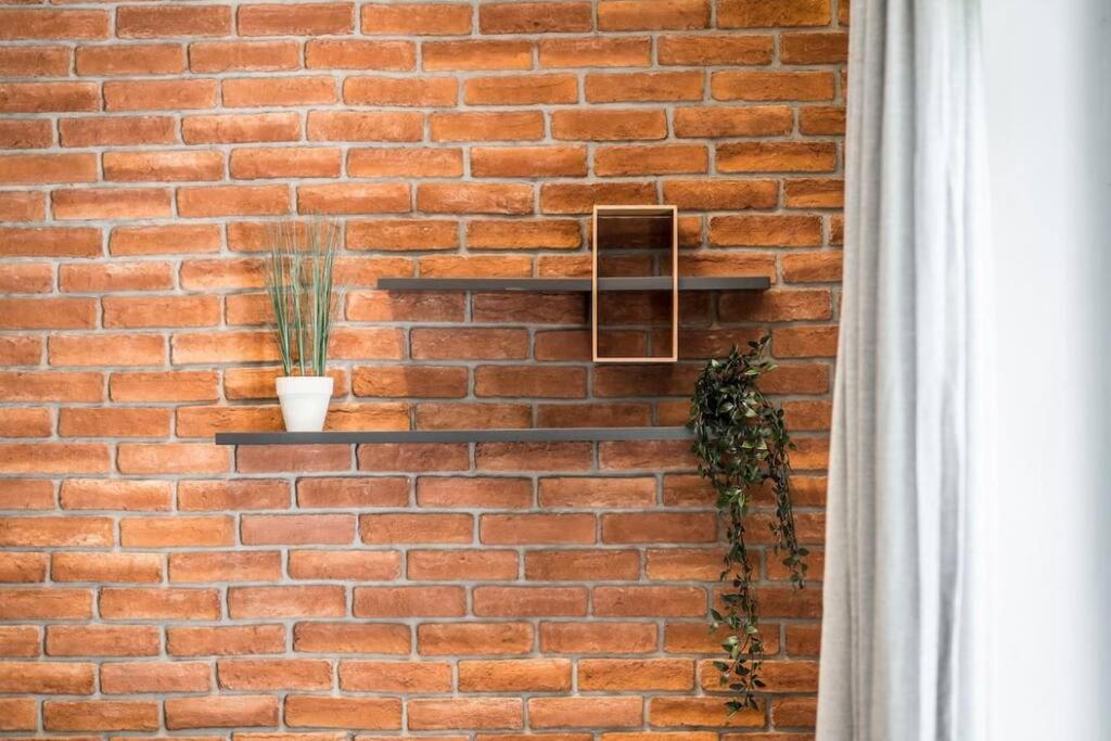 Blloku Deluxe 1BR/AP