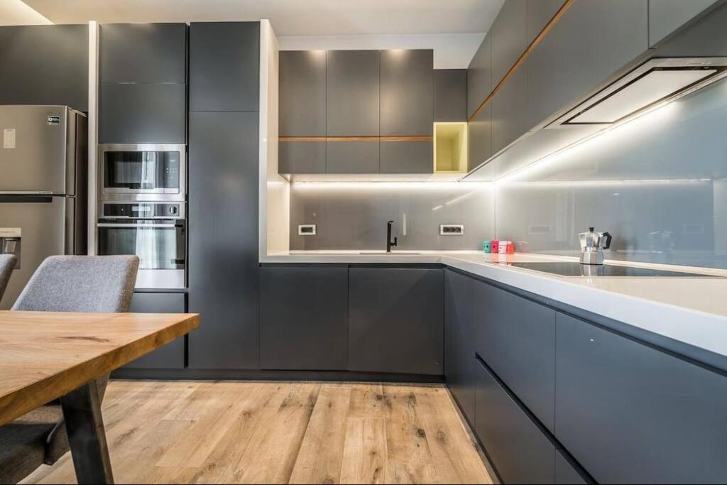 Blloku Deluxe 1BR/AP