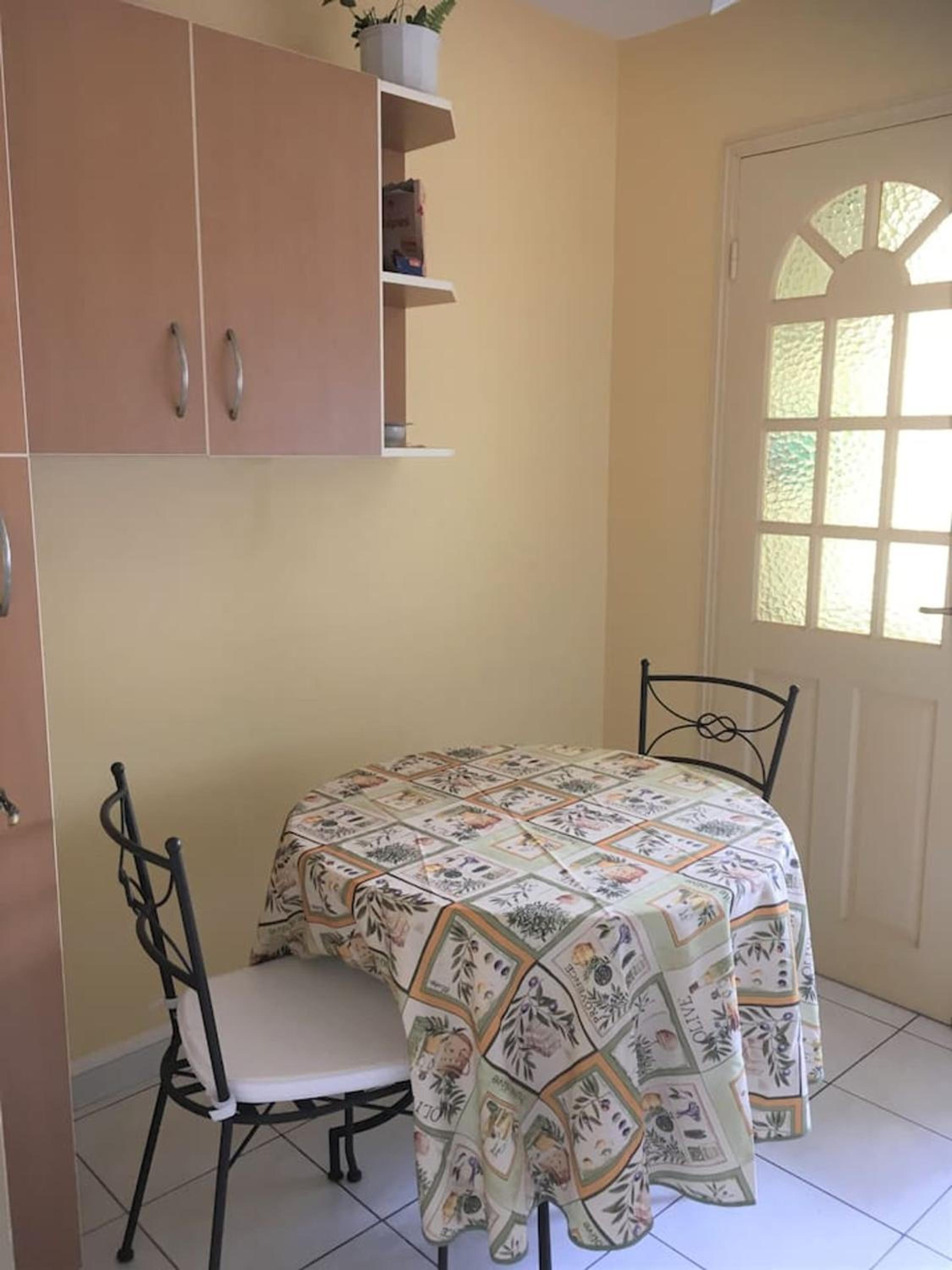 Appartement charmant à Saint-Denis avec vue sur la mer - 43 m² view 4