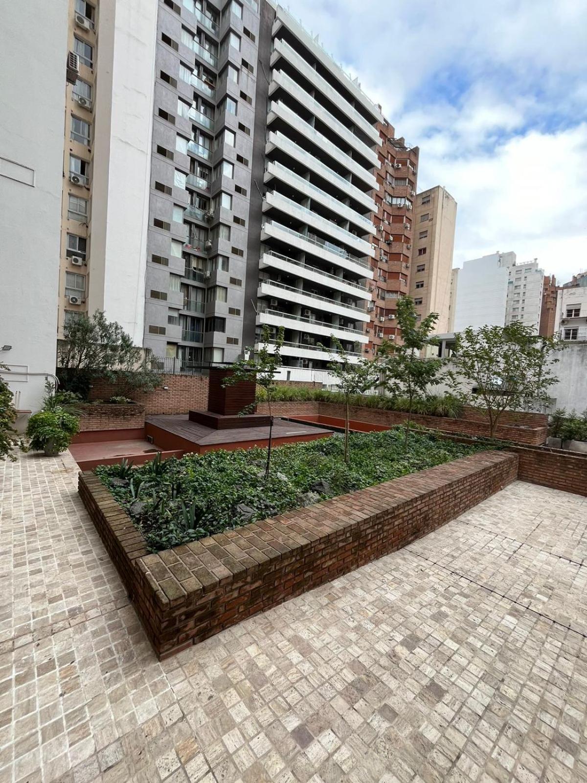 Jardines De Oro