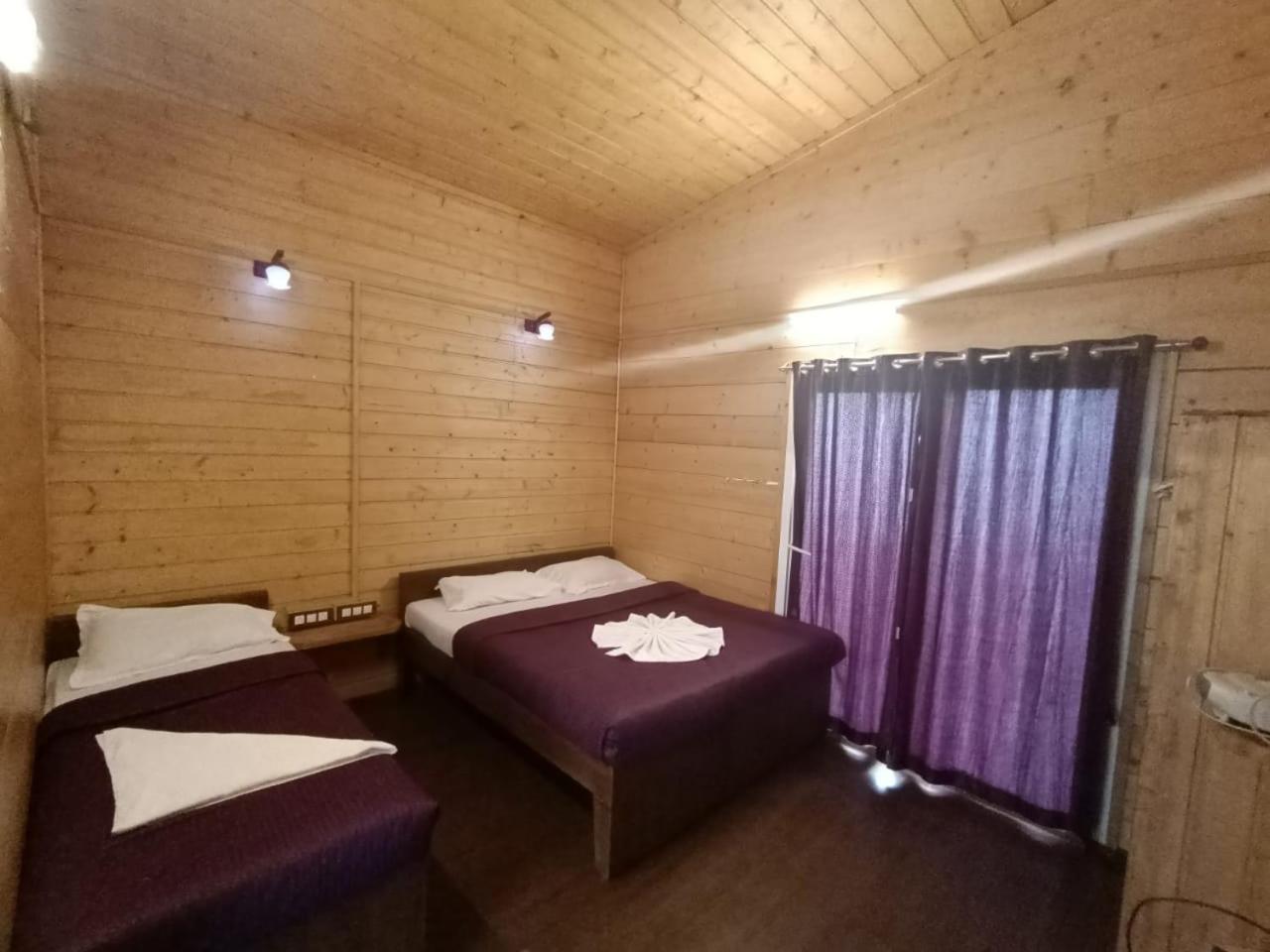 Praveen Woodhouse and Homestay Kodaikanal Vattakanal
