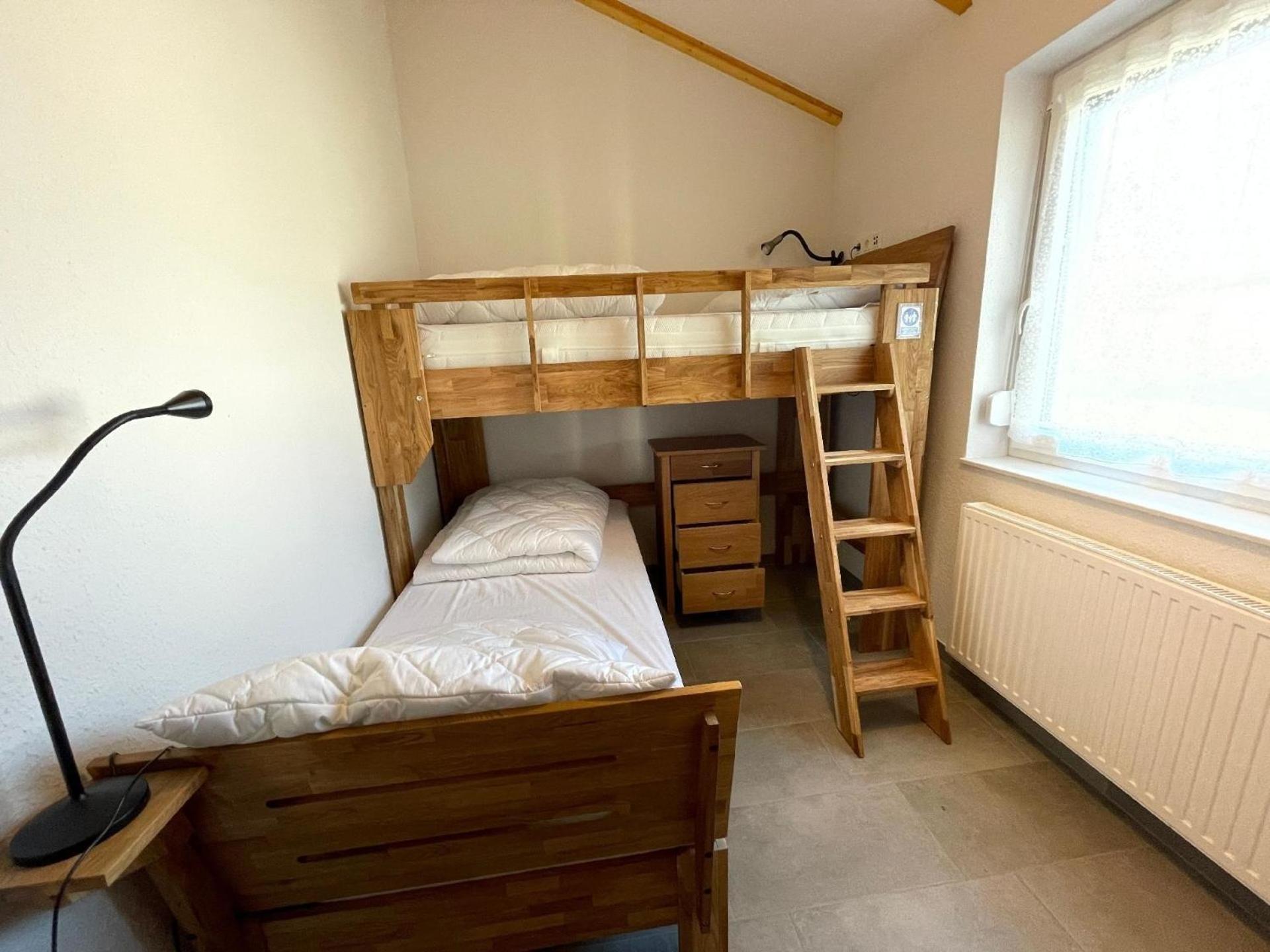 G 8 freistehendes Ferienhaus mit Gartenhaus und Waschmaschine