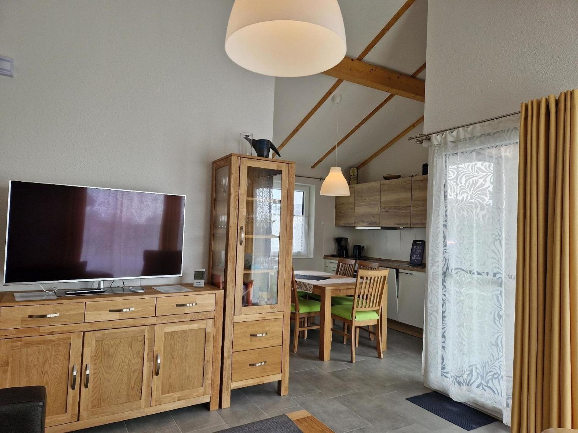 G 8 freistehendes Ferienhaus mit Gartenhaus und Waschmaschine
