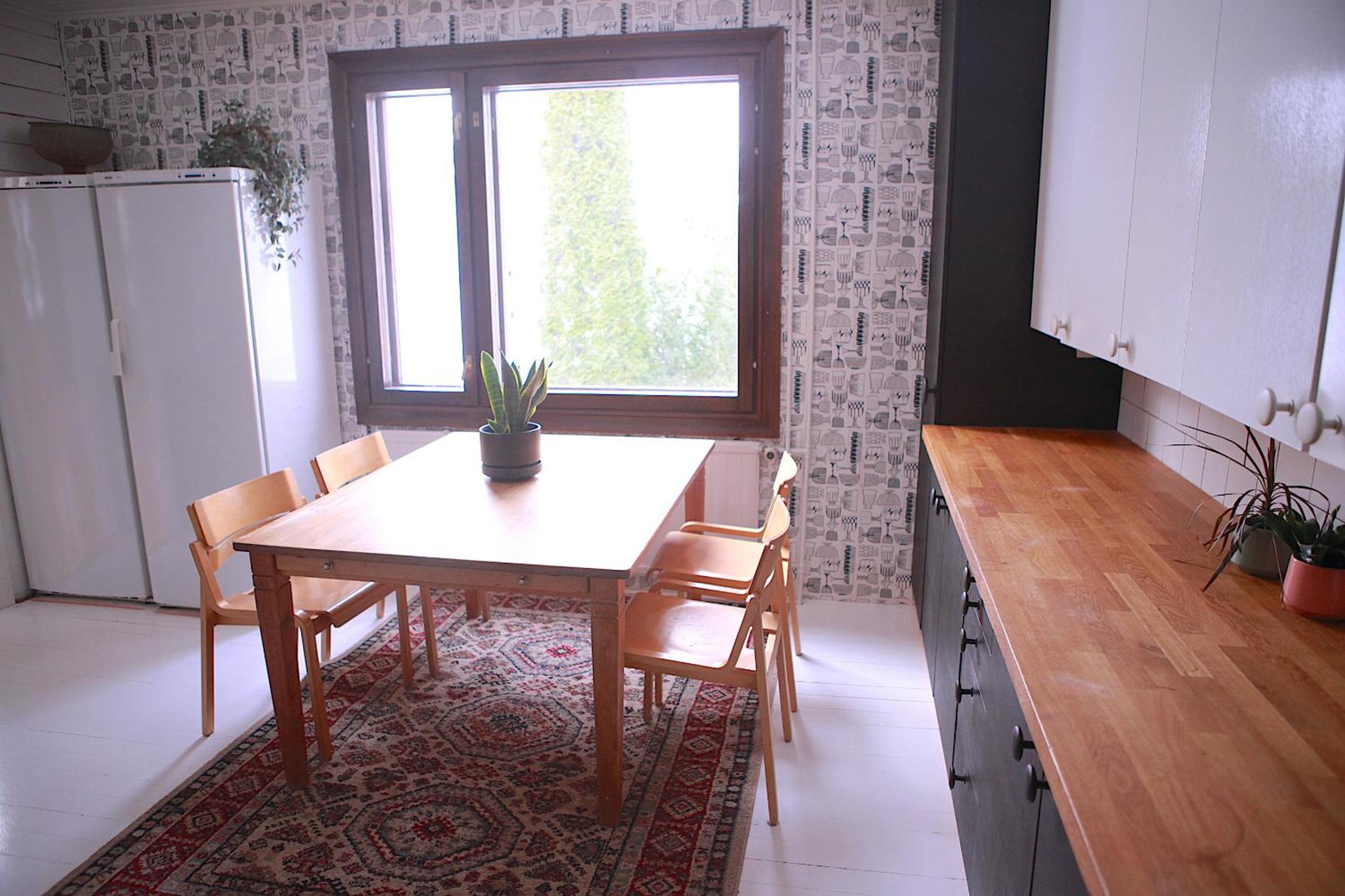 Cosy house, walking distance from trainstation, universities, hospital and city centre