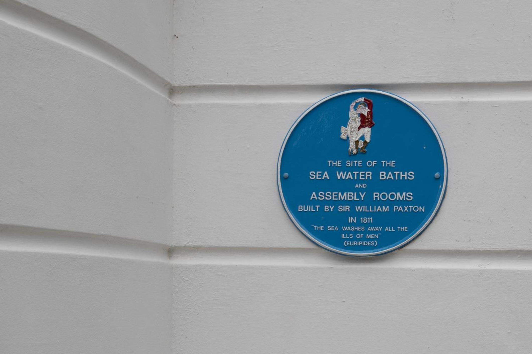 Laston Garden Apartment - Sea Views Large Terrace