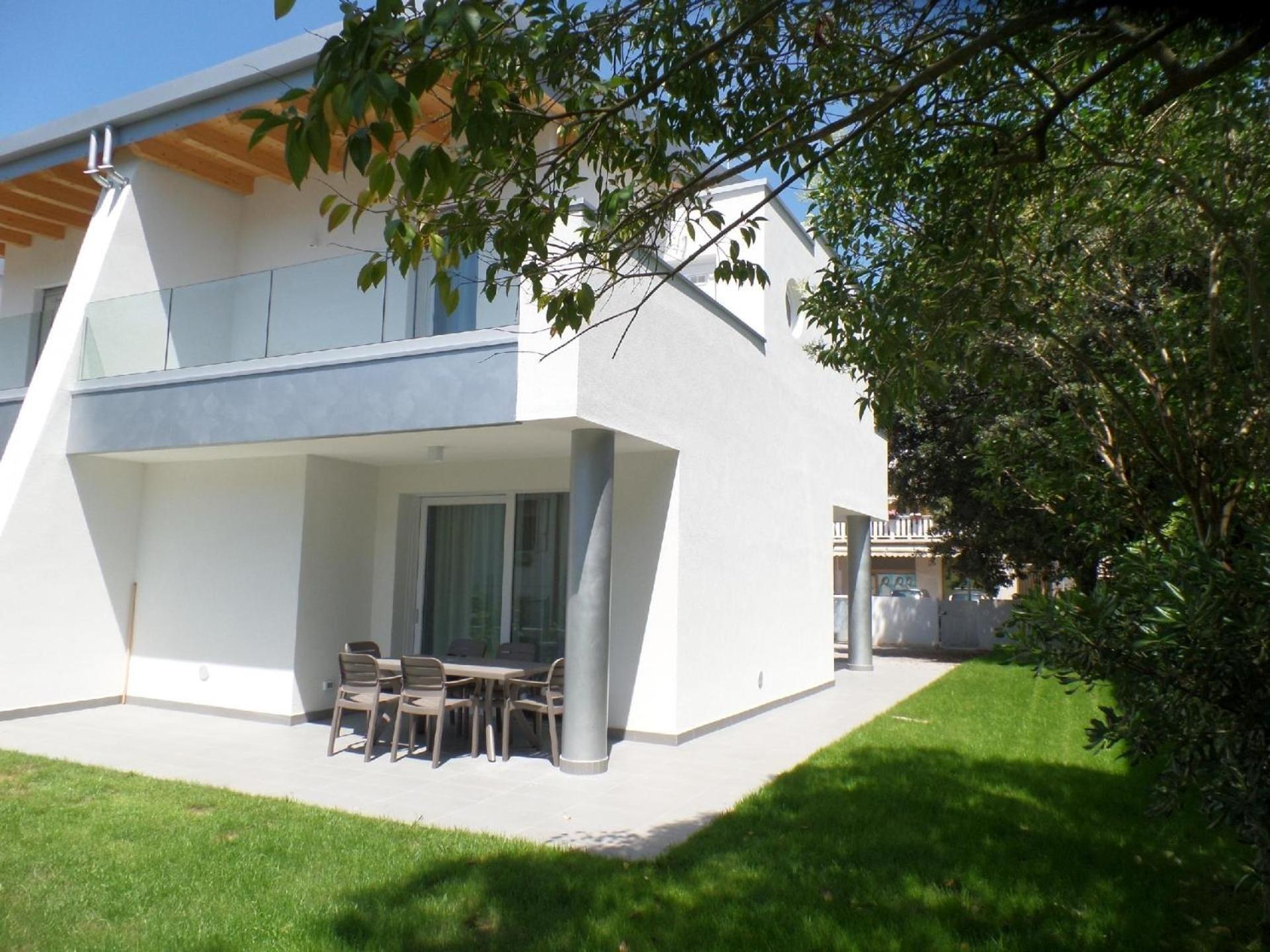 Ferienhaus für 9 Personen ca 100 qm in Bibione, Adriaküste Italien Bibione und Umgebung view 2