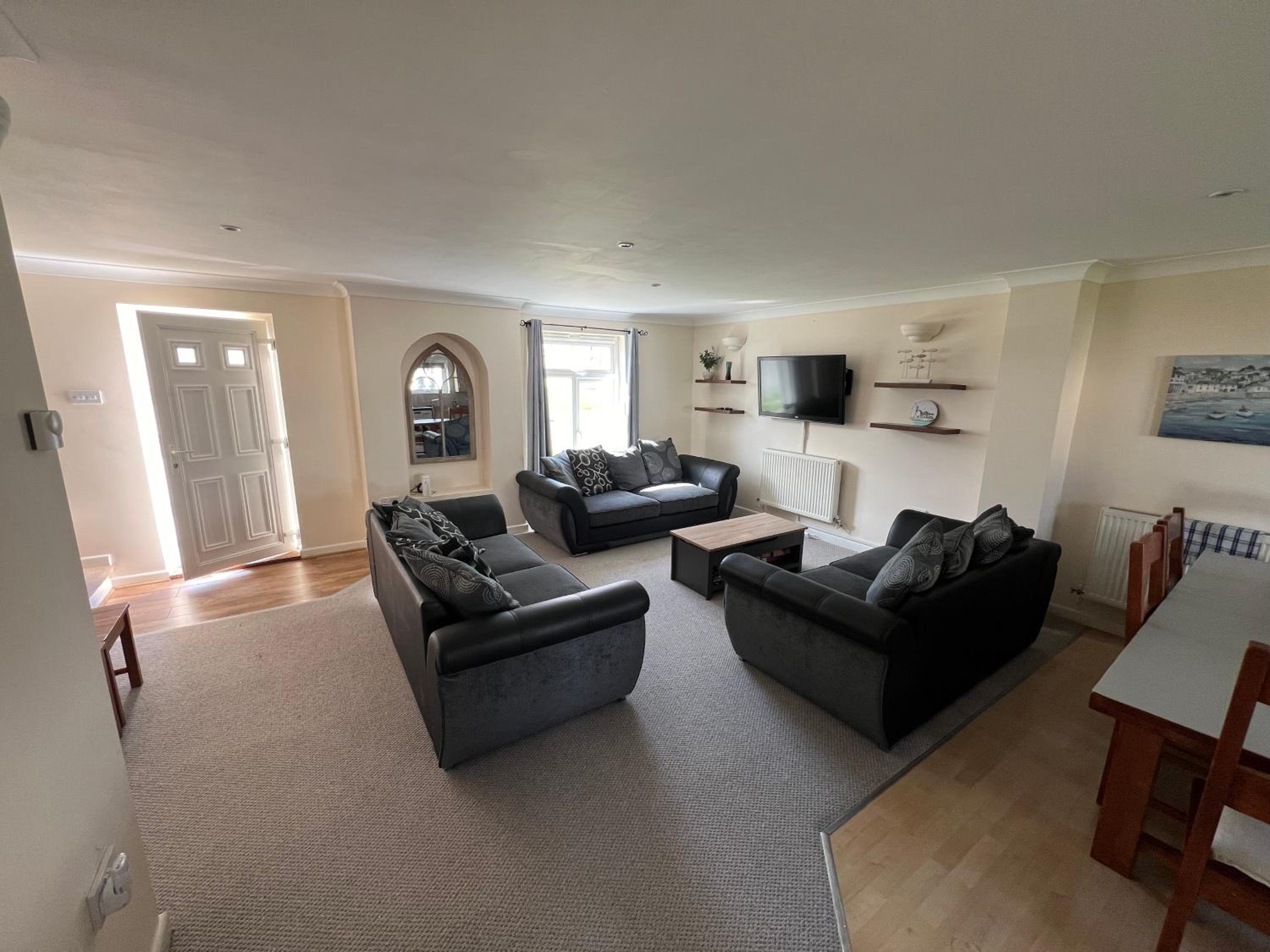 Atlantic Hideaway 4 bedroom Holiday Home