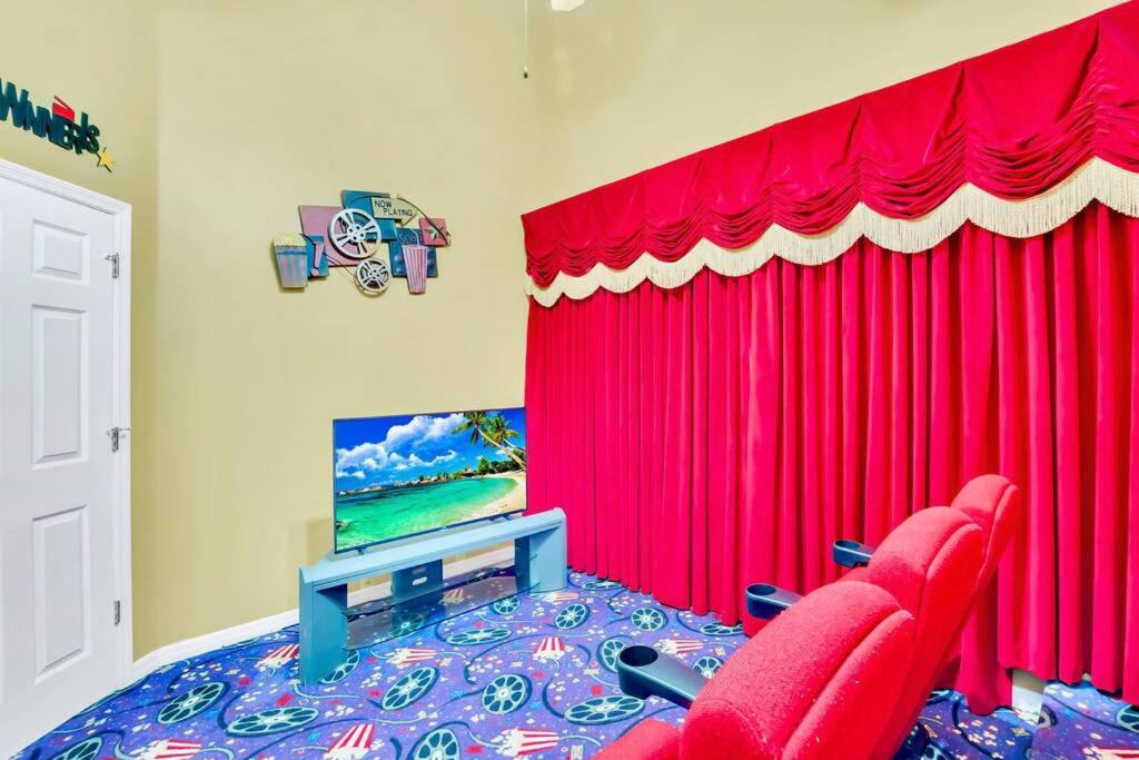 Fantastic 5BR Home Pool Theater