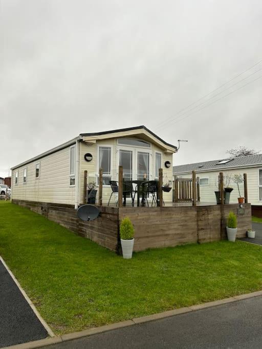 Daffodil Lodge