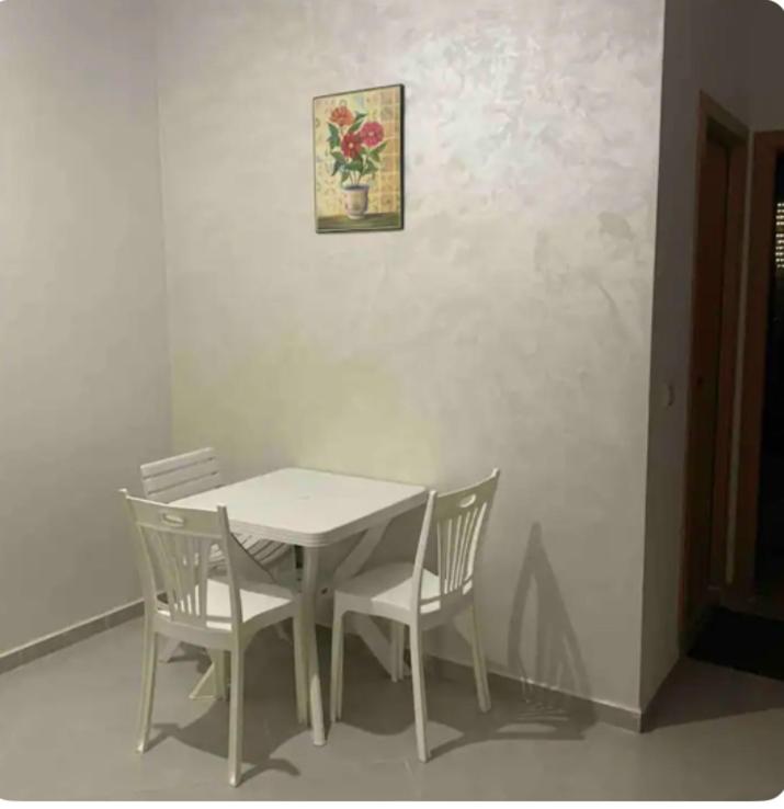 Lovely 3-bedroom apartment with Mountain View view 2