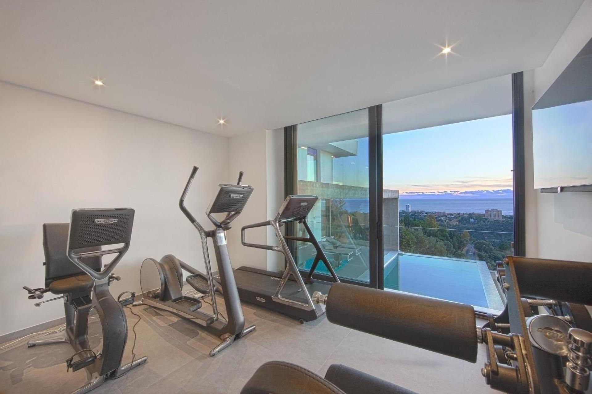 Ferienhaus mit Privatpool für 7 Personen ca 450 qm in Marbella, Andalusien Costa del Sol view 2