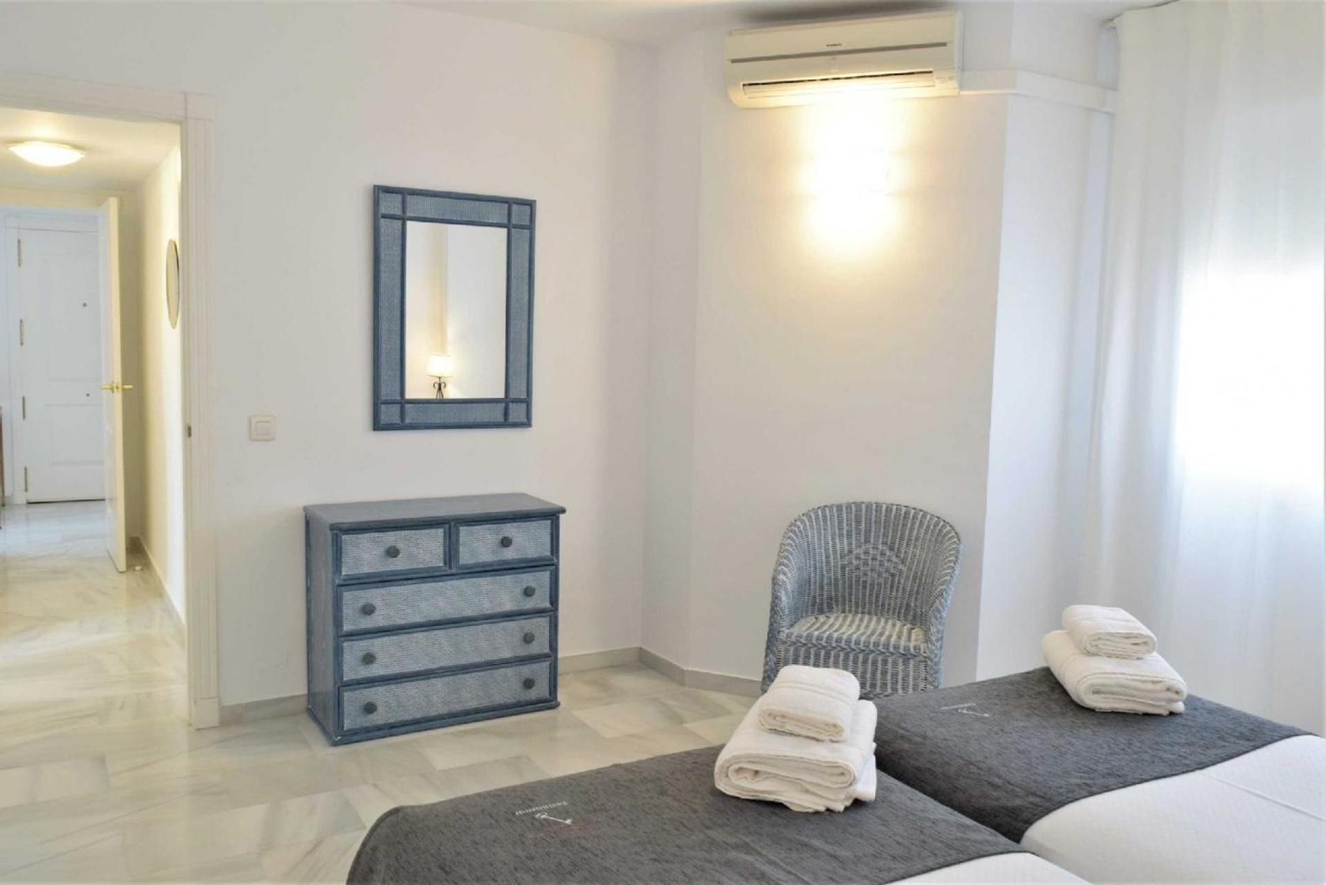 Marbella Vacations - Ferienwohnung fur 4 Personen ca 113 qm in Nueva Andalucia, Andalusien Costa del Sol - Property Image 11