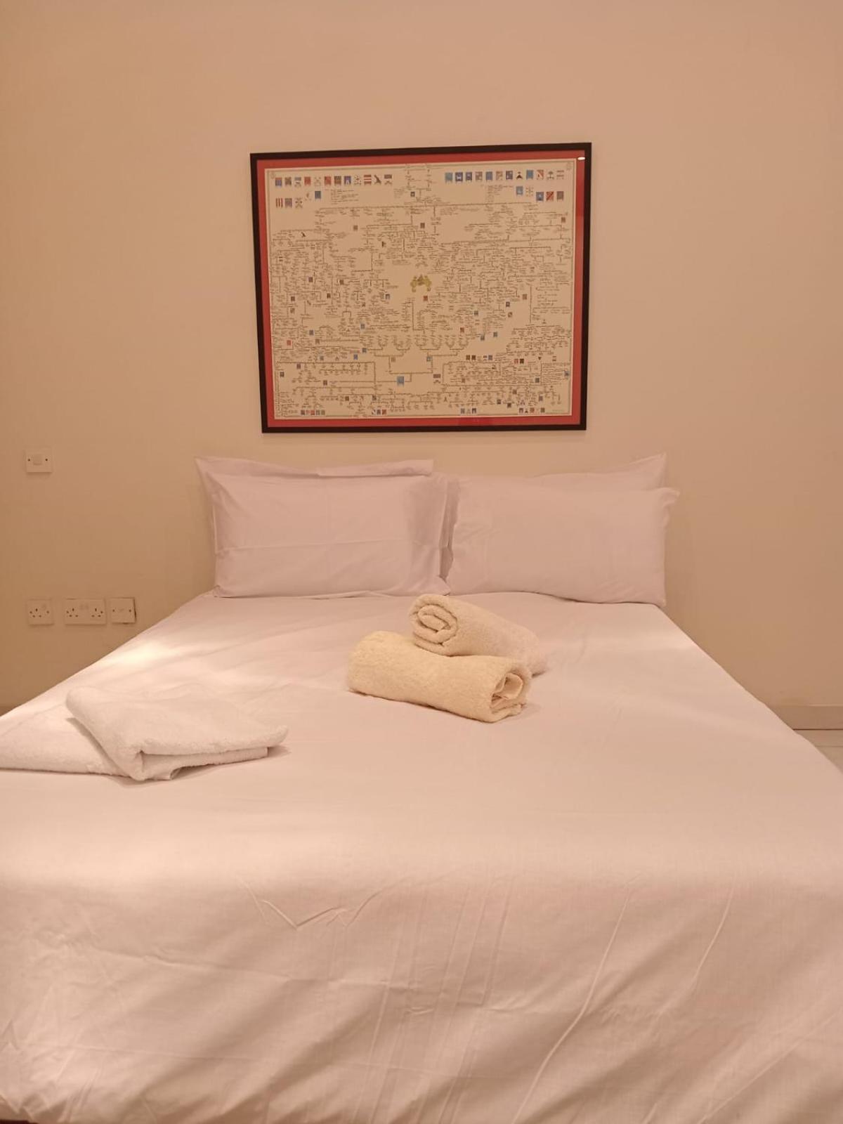 3 bedroom by Sliema promenade view 2