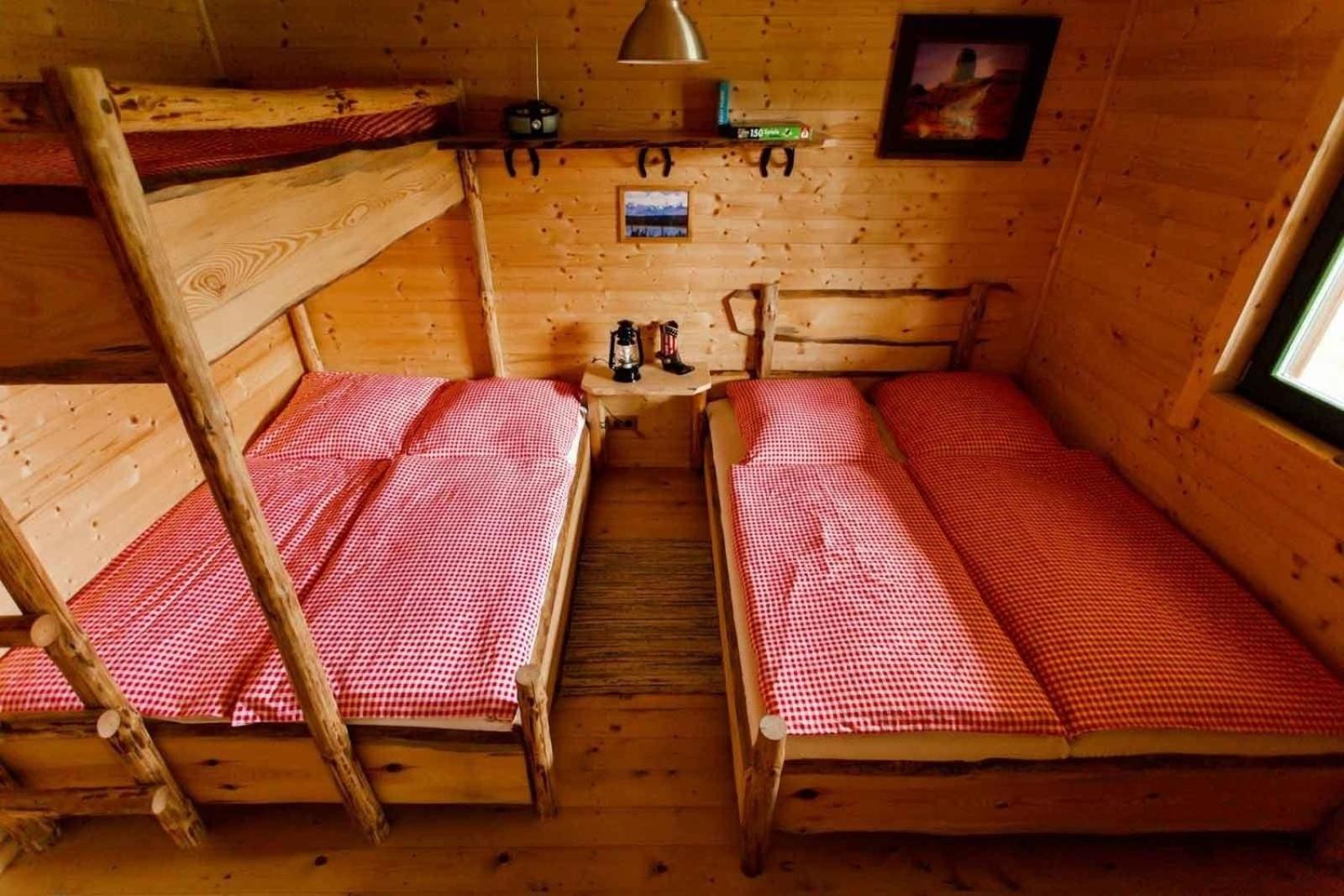 Ferienwohnung mit zwei Schlafzimmern und Terrasse - b63280
