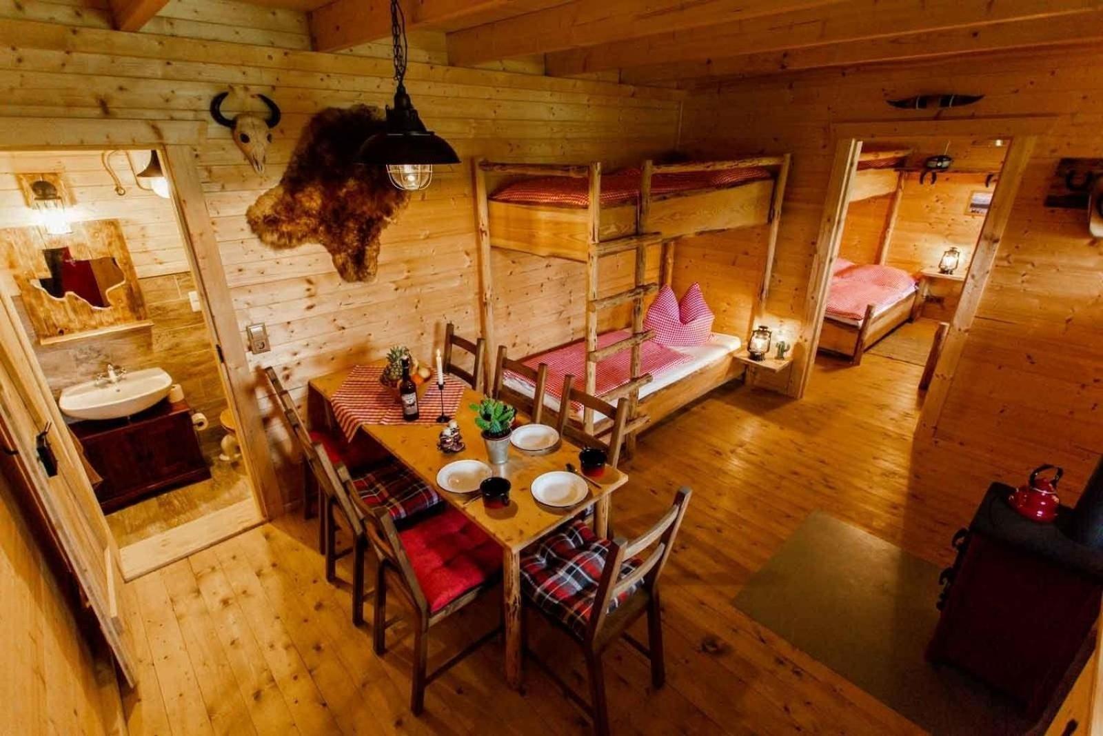 Ferienwohnung mit zwei Schlafzimmern und Terrasse - b63280