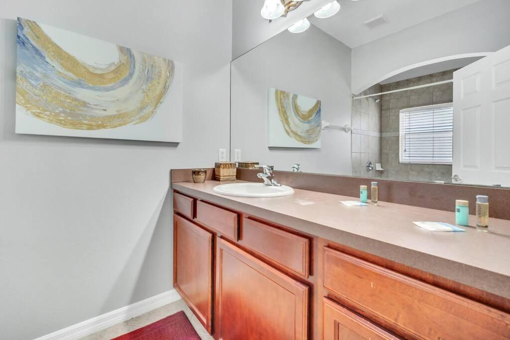 Beautiful 6BR home near Disney